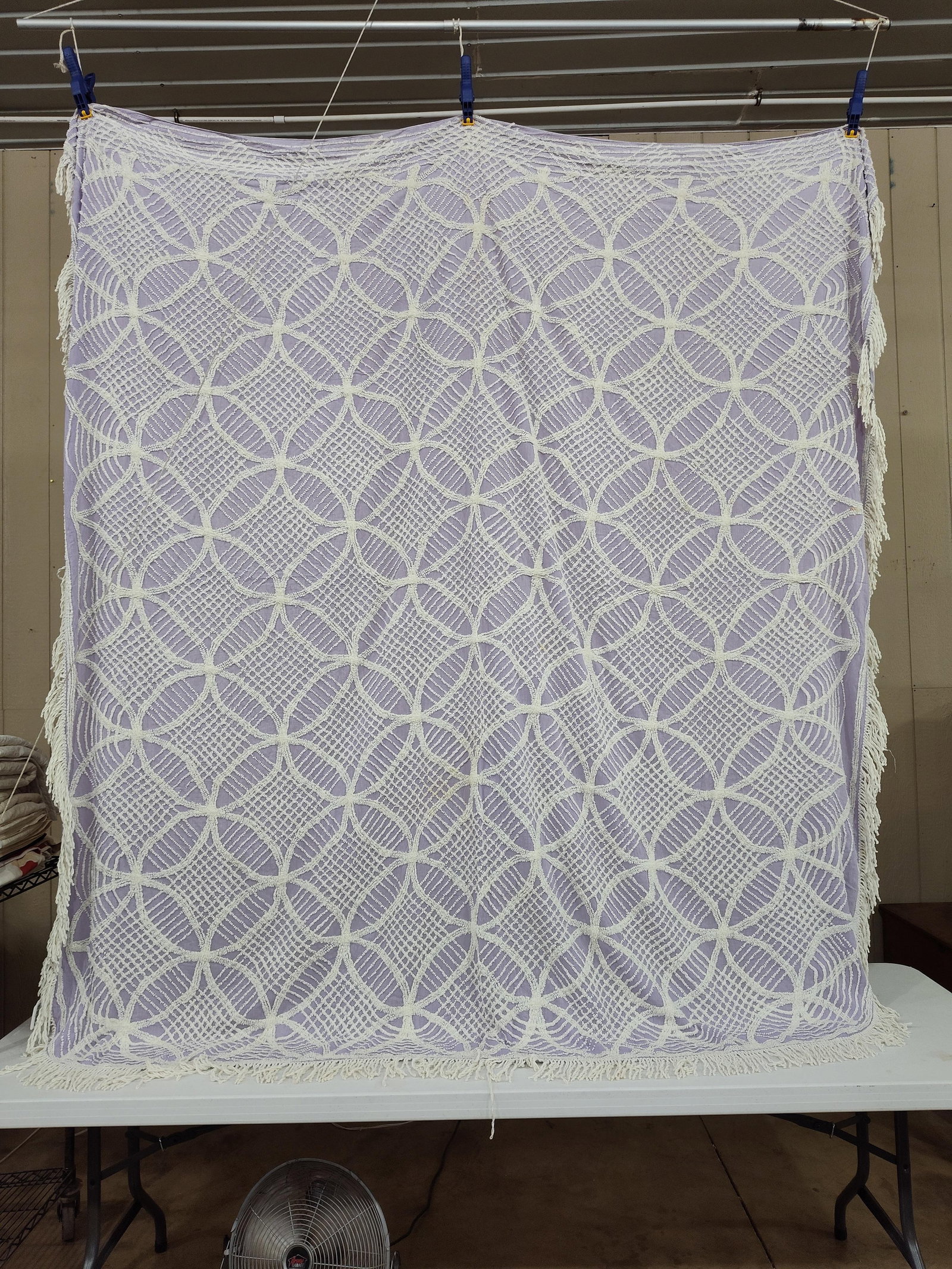 Lavender Chenille Double Wedding Ring Bedspread - 2