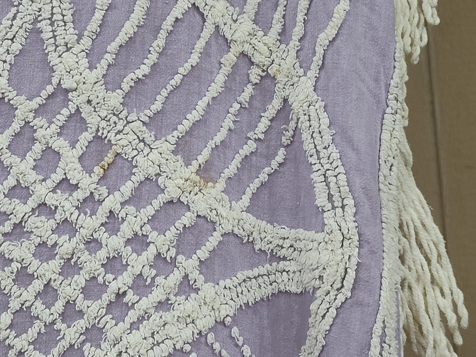 Lavender Chenille Double Wedding Ring Bedspread - 4