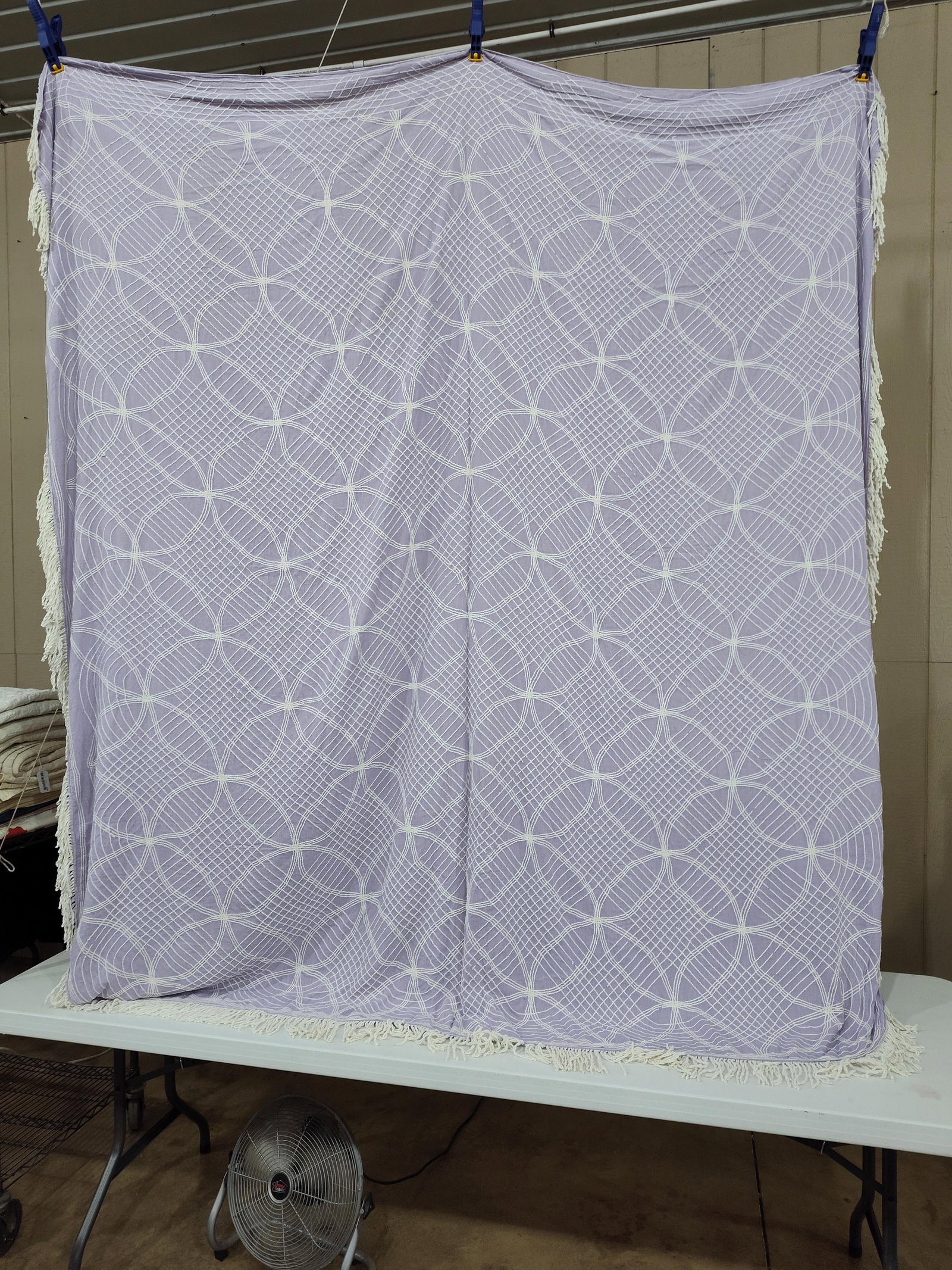 Lavender Chenille Double Wedding Ring Bedspread - 5