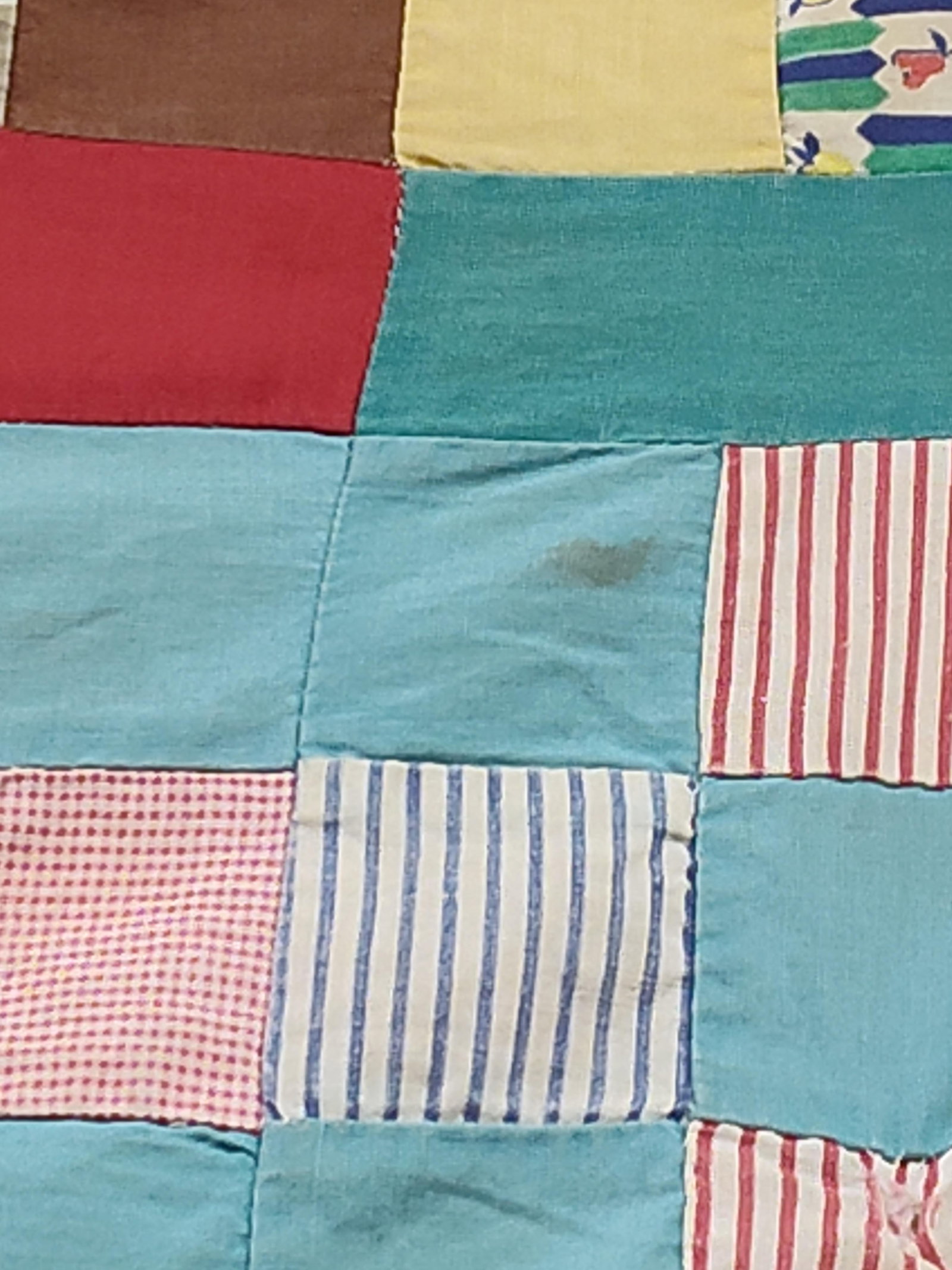 Mid-20th C. Cotton Patchwork Tied Scrap Quilt - 4