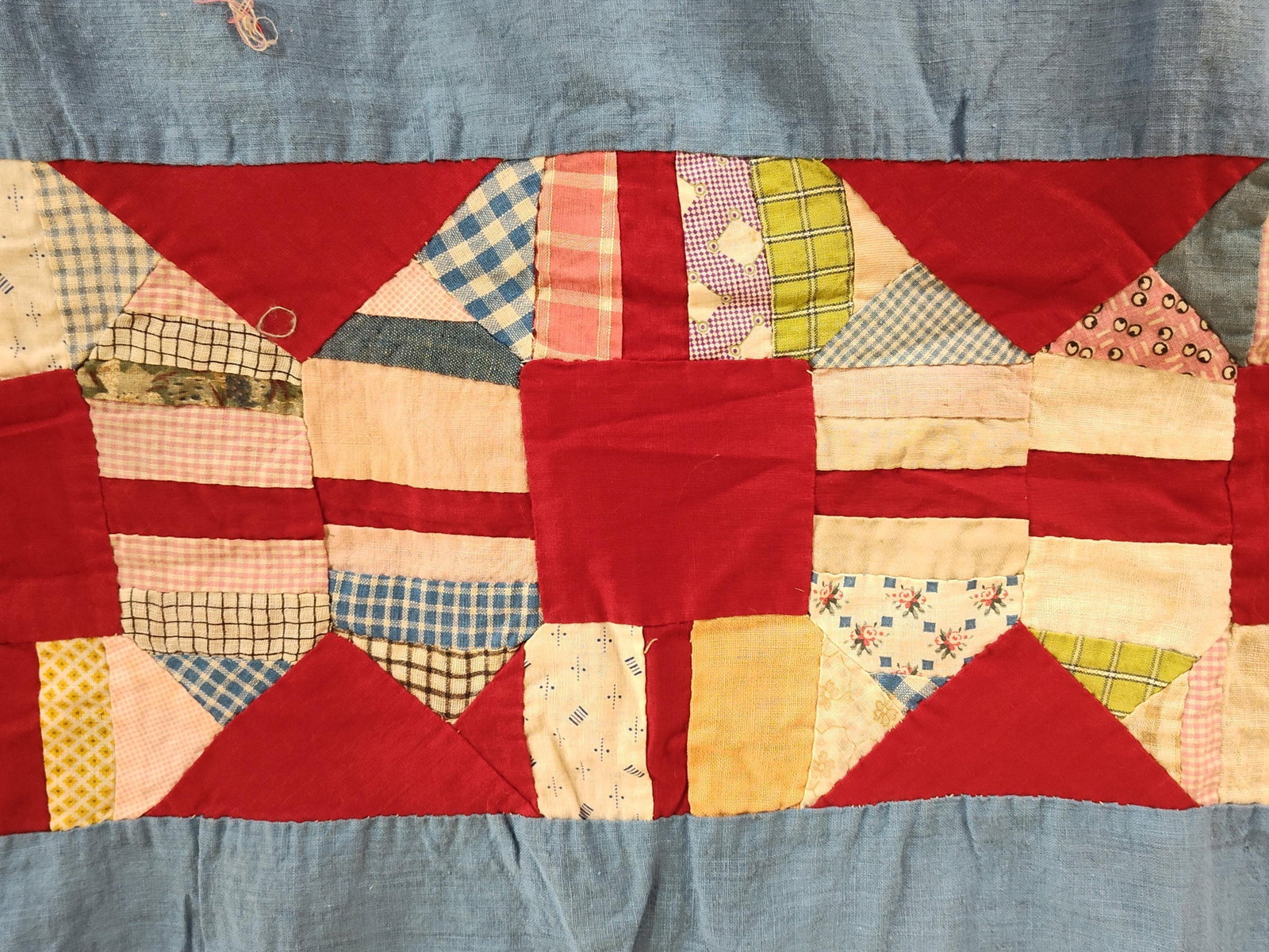 American Hand-Pieced Cotton Patchwork Quilt Top - 2