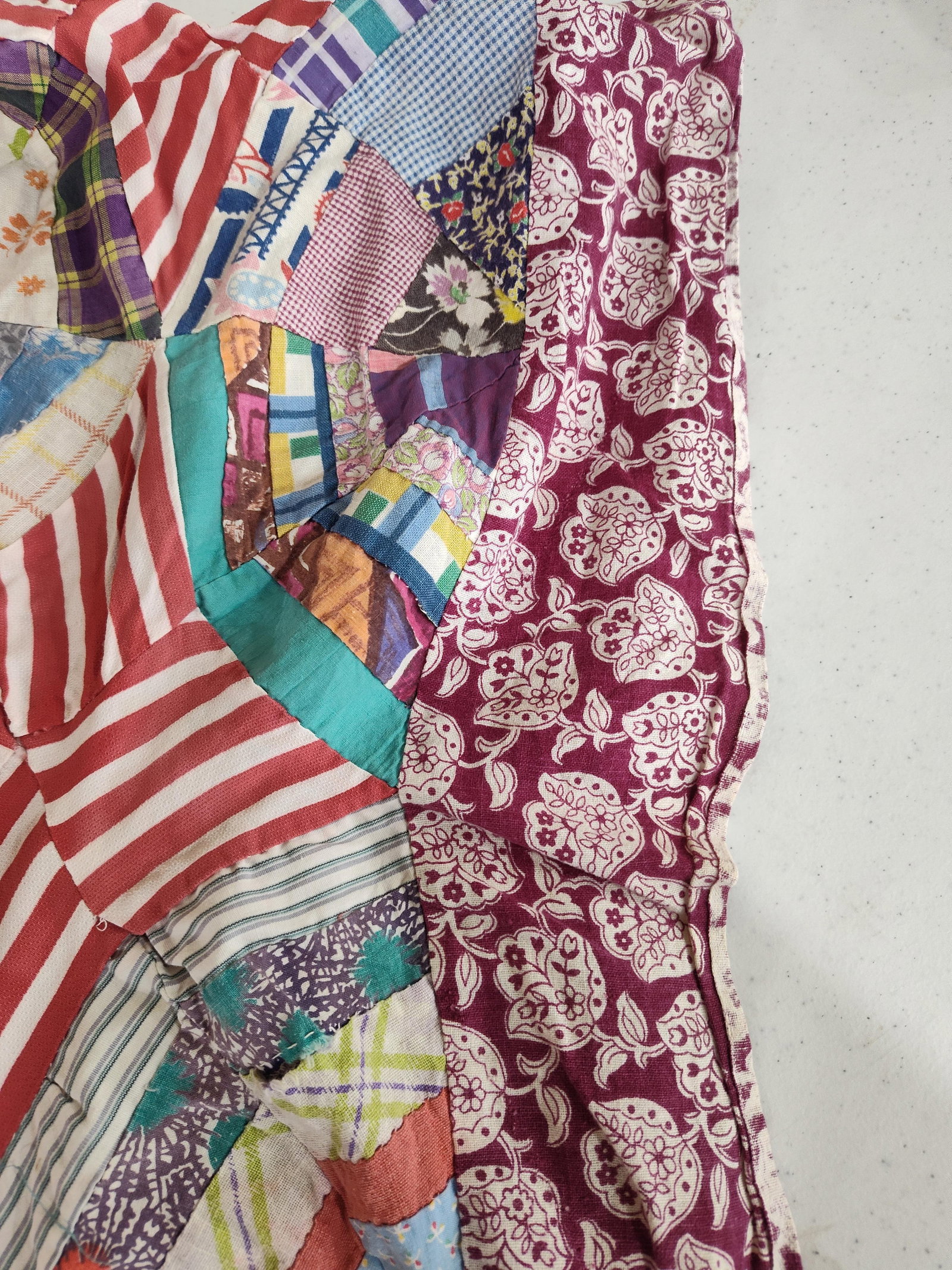 Mid-C. Spiderweb String-Pieced Cotton Quilt Top - 3