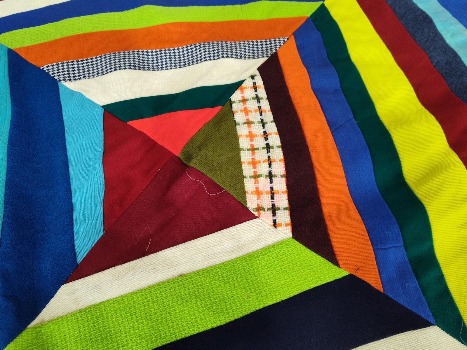 Mid-C. Spiderweb Mixed Scrap String Quilt - 2