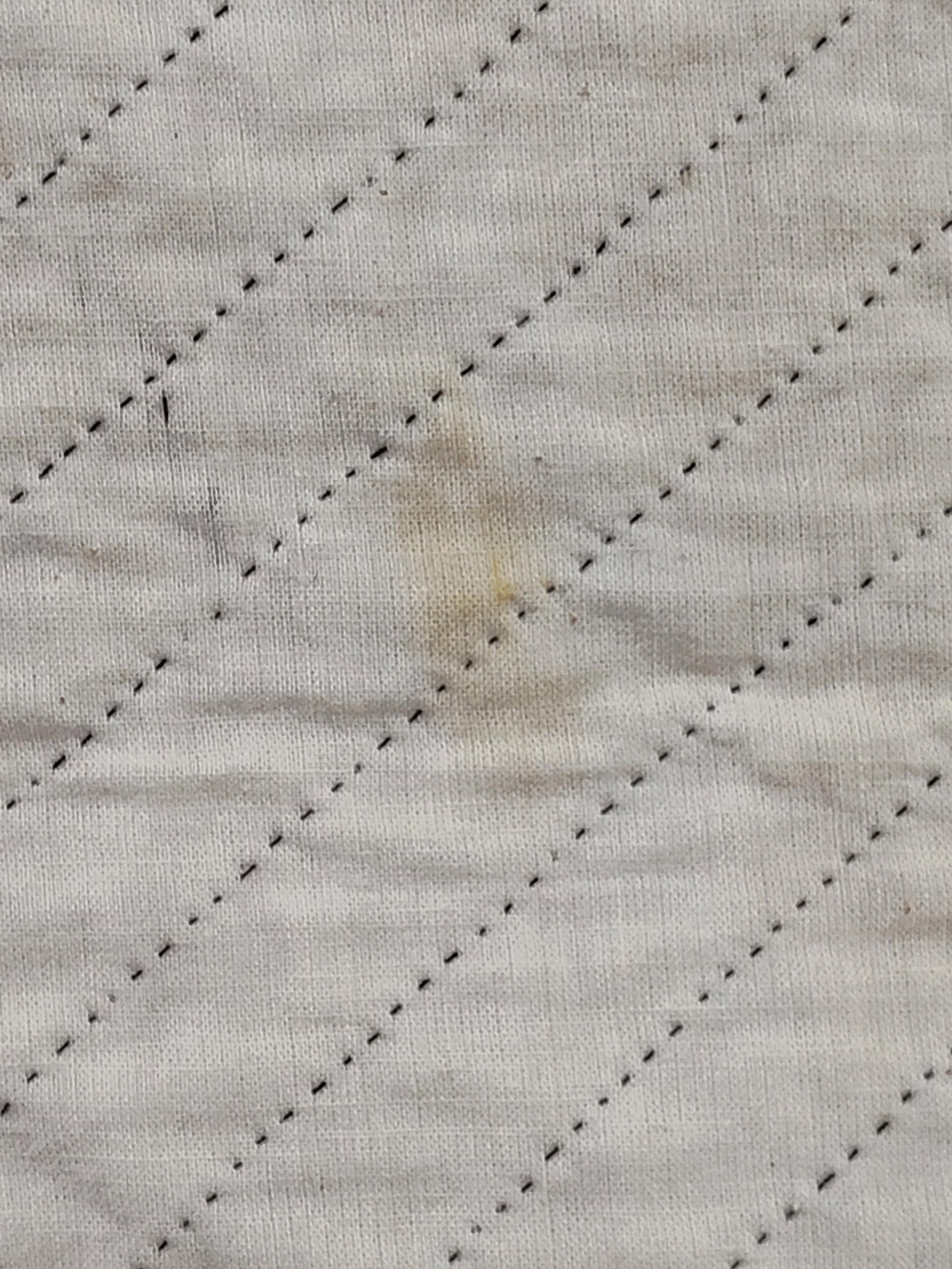 Hand-Quilted Dresden Plate Pattern Quilt - 6