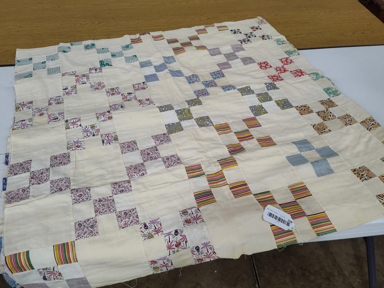 Mid-20th C. Hand-Pieced Nine Patch Quilt Top - 2