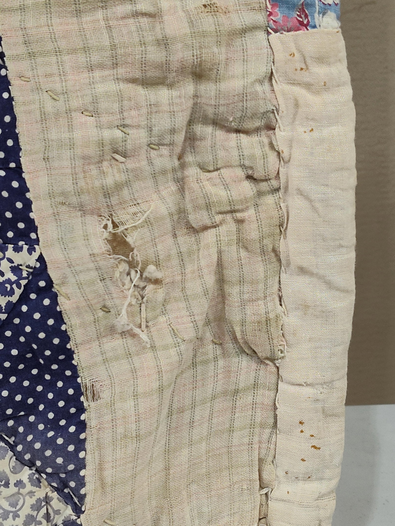 American Mid-20th C. Reversible Patchwork Quilt - 7