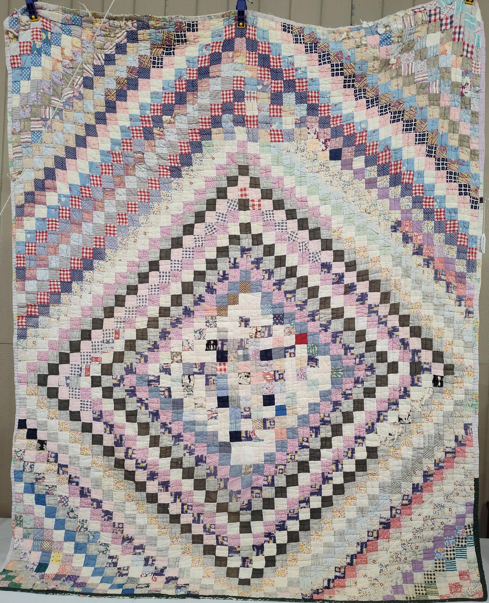 Trip Around the World Feed Sack Patchwork Quilt - 4