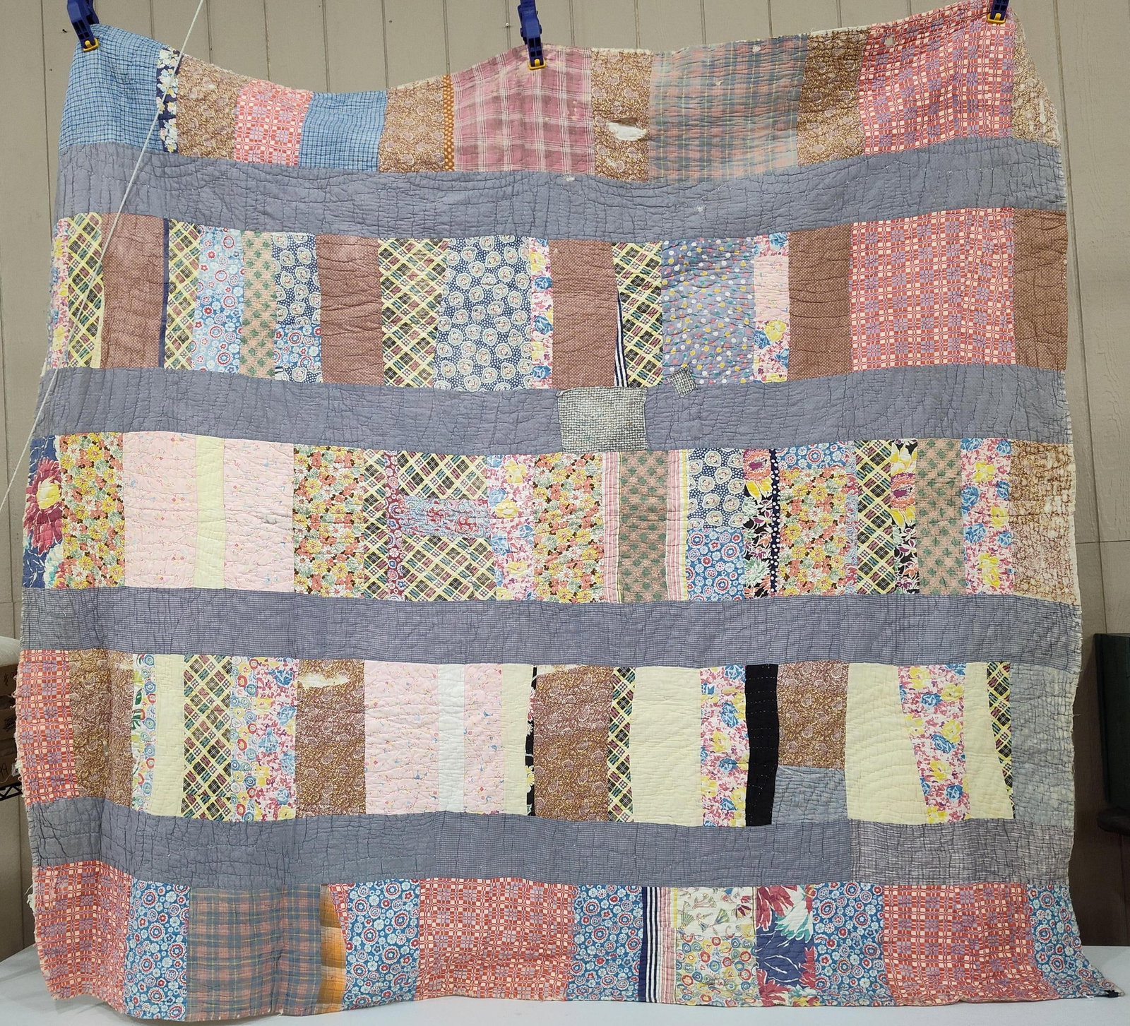 Strip-Pattern Scrap Quilt - 2