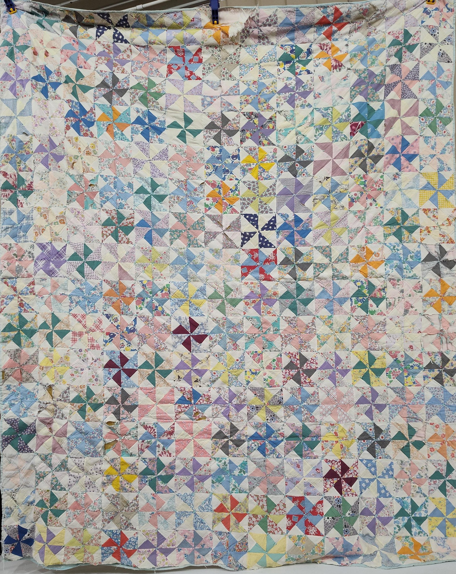 American Patchwork Pinwheel Quilt, mid-20th C - 2