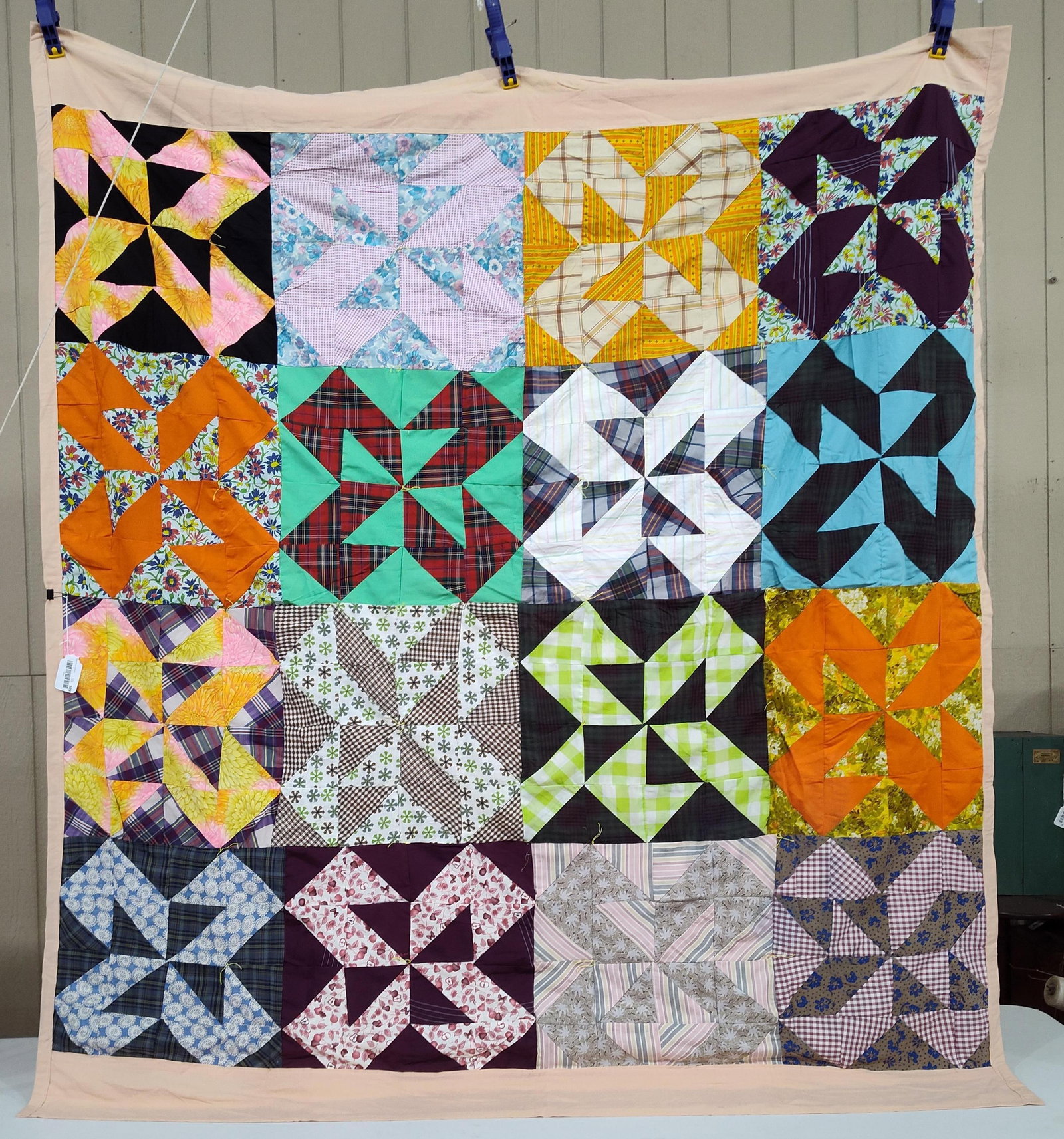 American Scrap Patchwork Double Pinwheel Quilt - 2