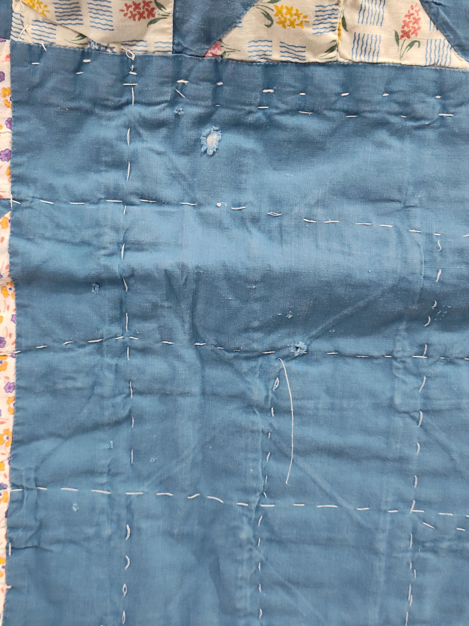 Antique Hand-Stitched Star Scrap Patchwork Quilt - 4