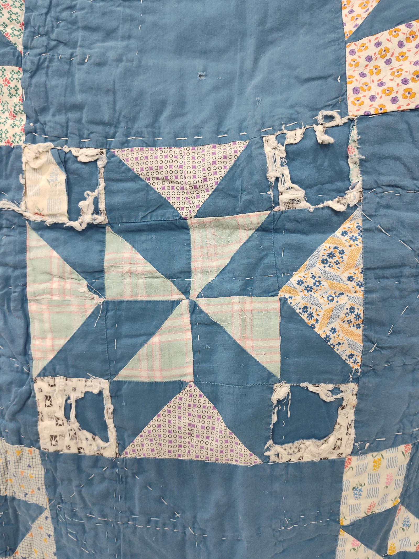 Antique Hand-Stitched Star Scrap Patchwork Quilt - 7
