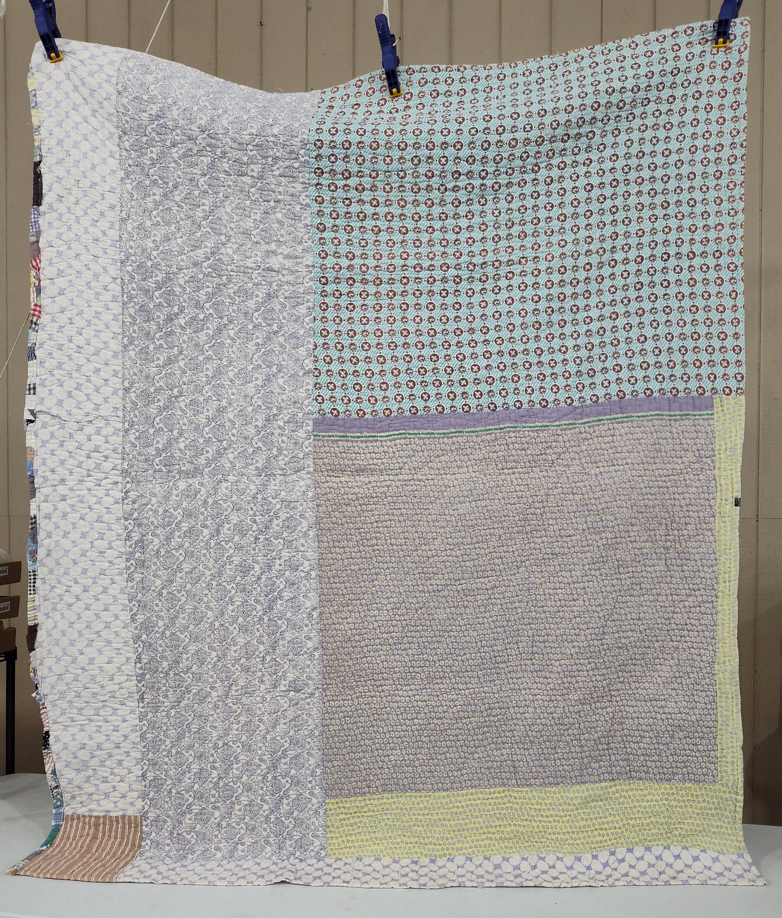 Hand-Quilted Patchwork Scrap String Pattern Quilt - 8