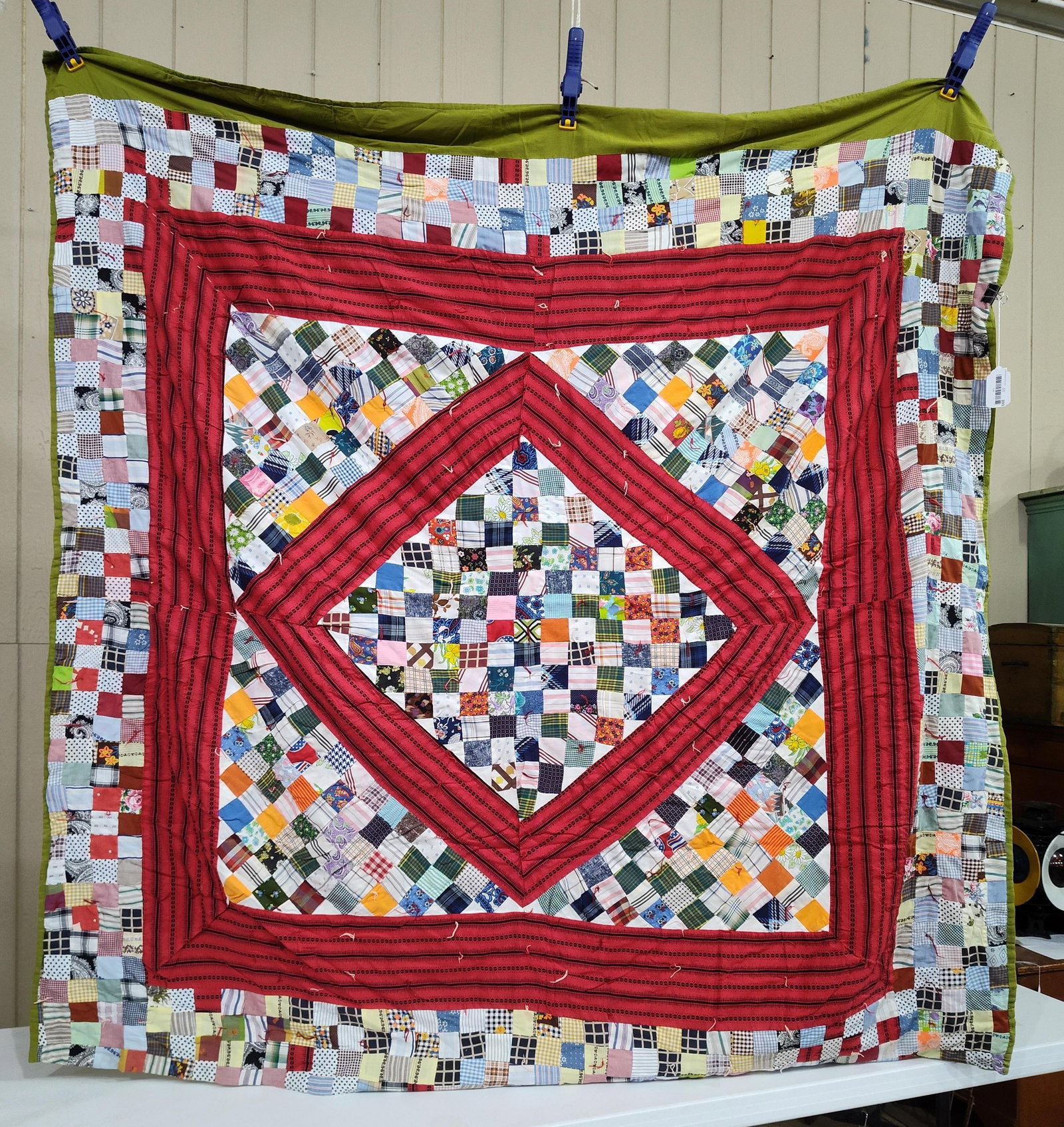 Mid-20th C. Patchwork Diamond Medallion Quilt - 2