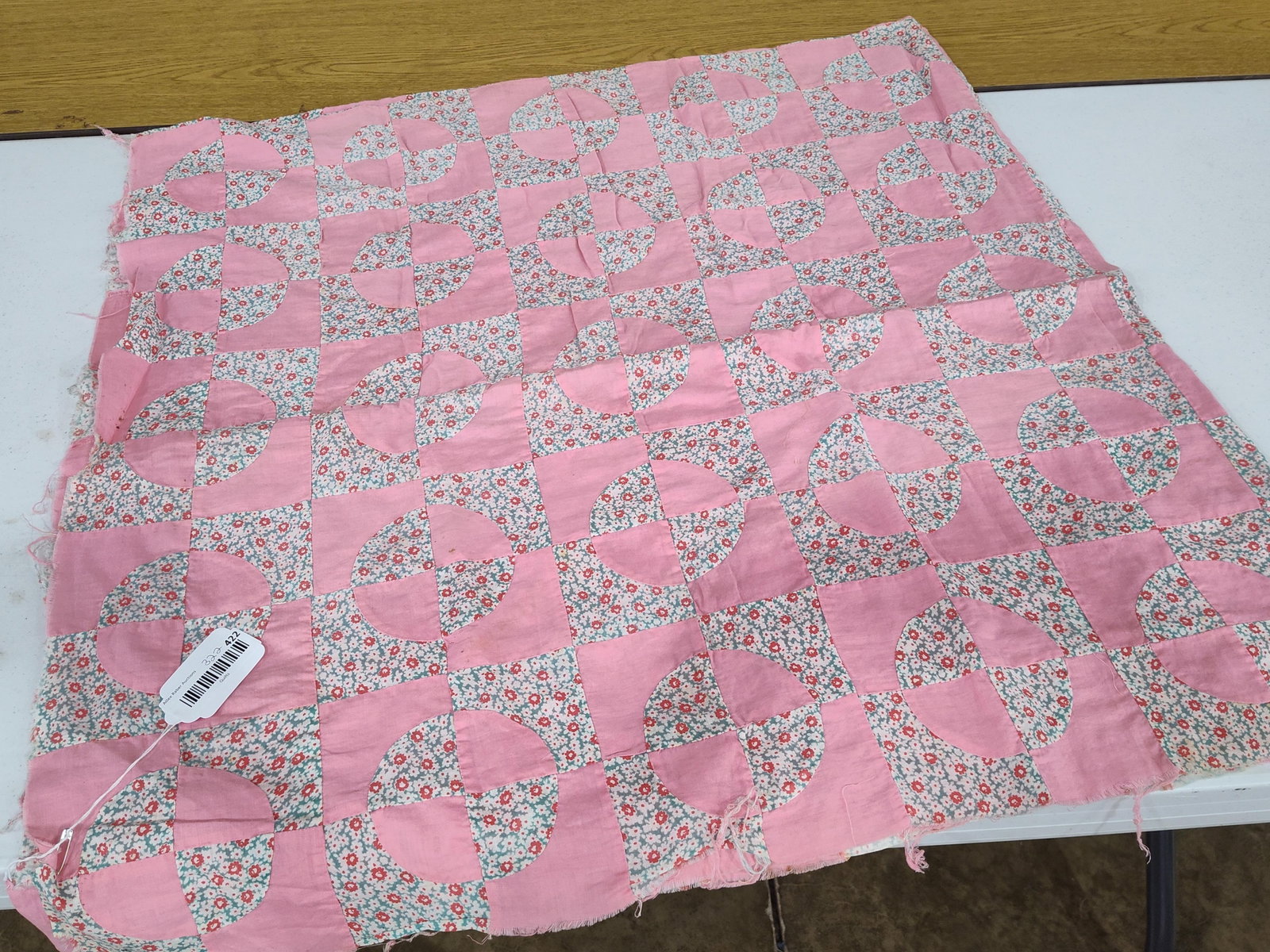 Hand-Stitched Drunkard's Path Patchwork Quilt Top - 2