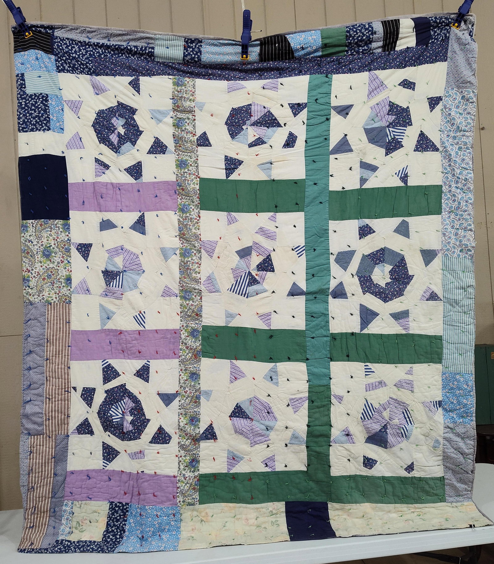 American Mid-20th C. Cotton Patchwork Quilt - 2