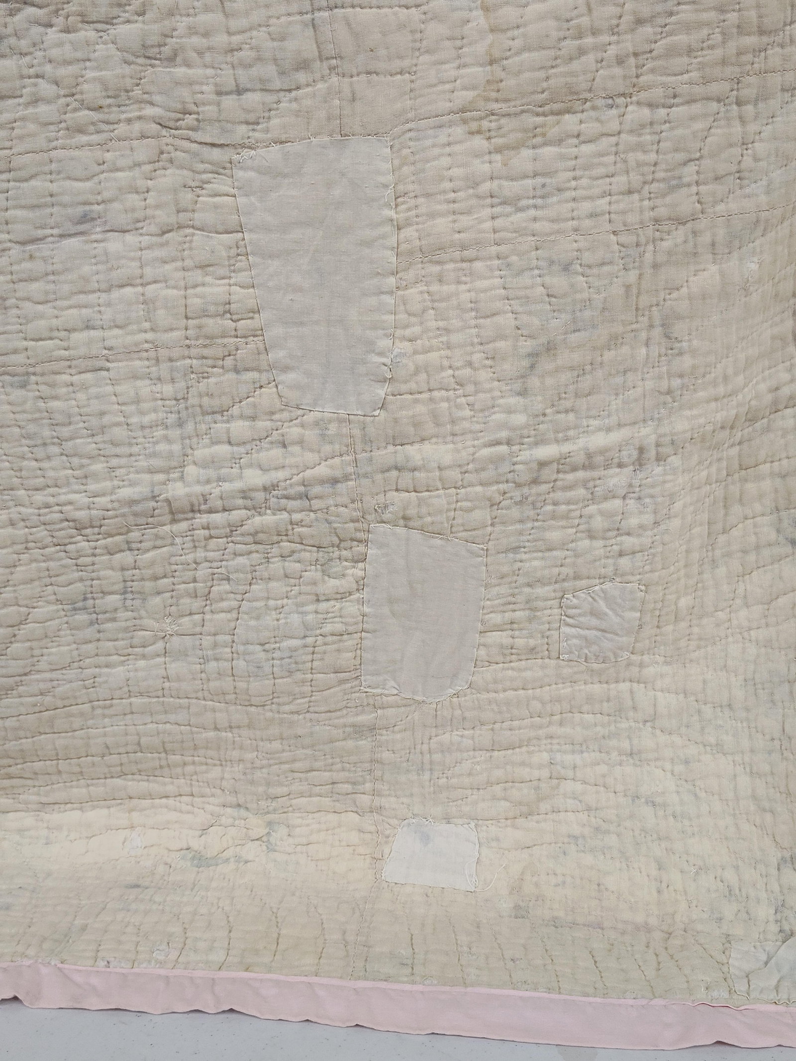 Mid-20th C. American Hand-Quilted Patchwork Quilt - 5