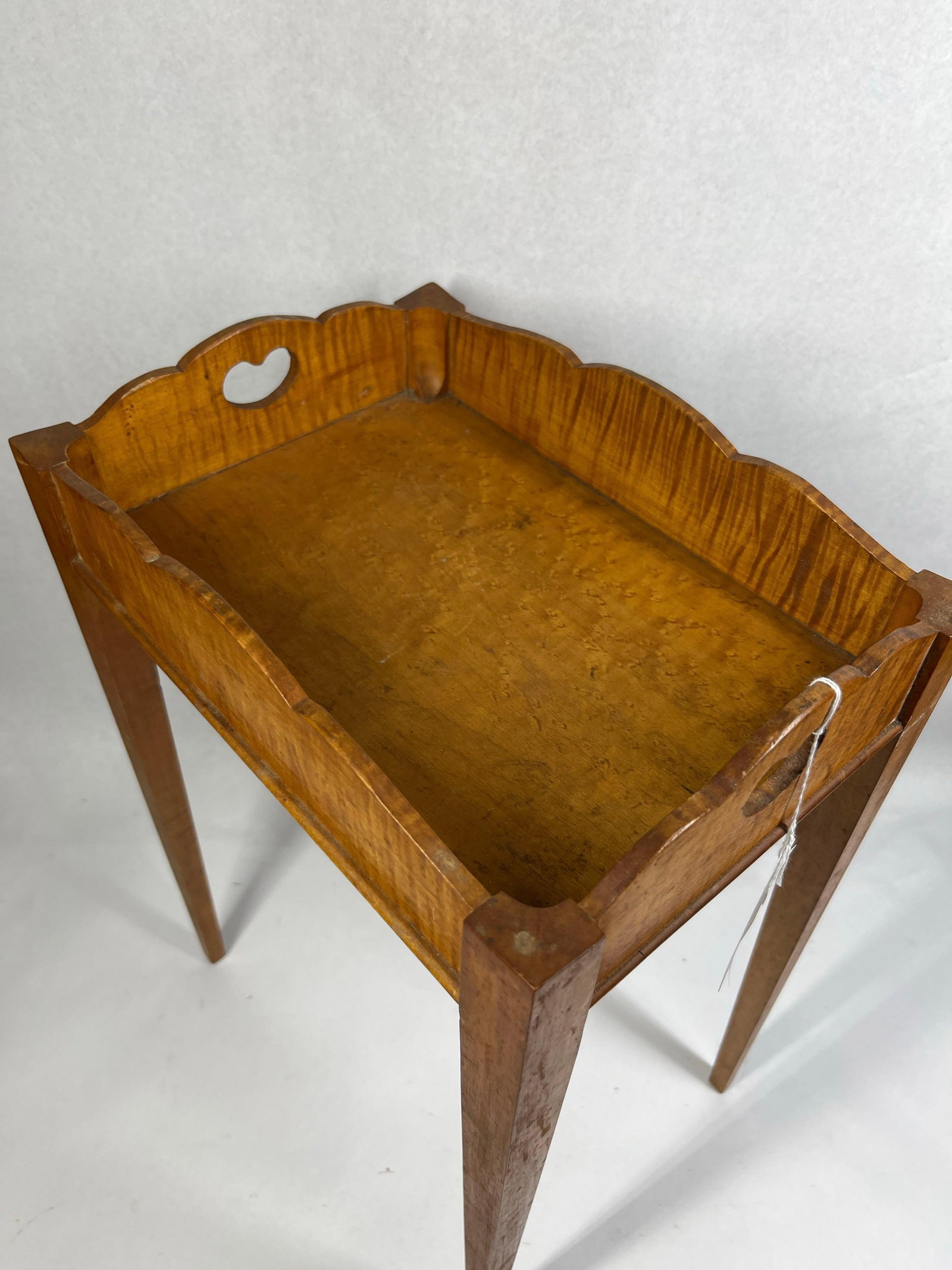 Amer. Fed. Tiger Maple Heart Side Table - 3
