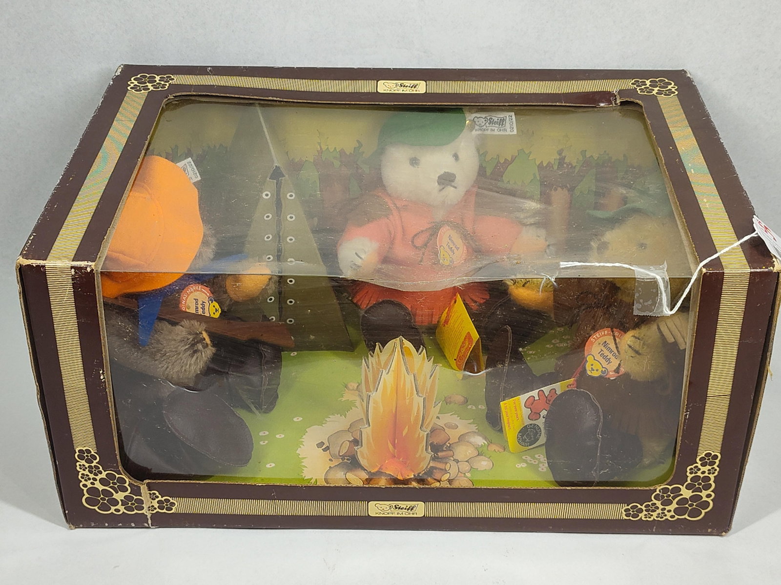 Steiff Nimrod Mohair Bears Diorama Set (1 of 3)