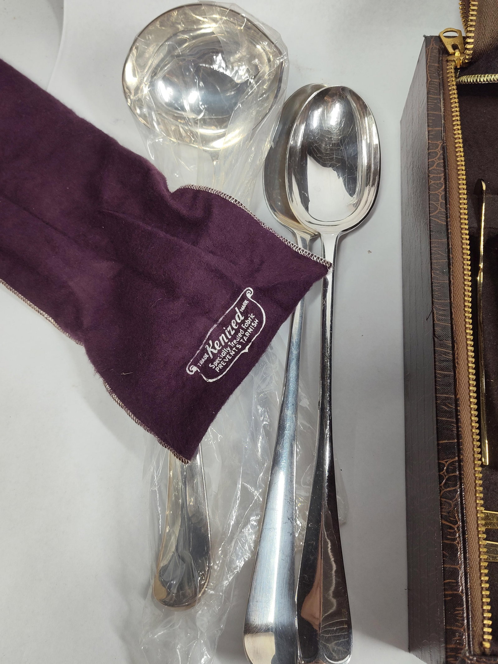 Dirilyte Gold Bronze Flatware & Servers - 8