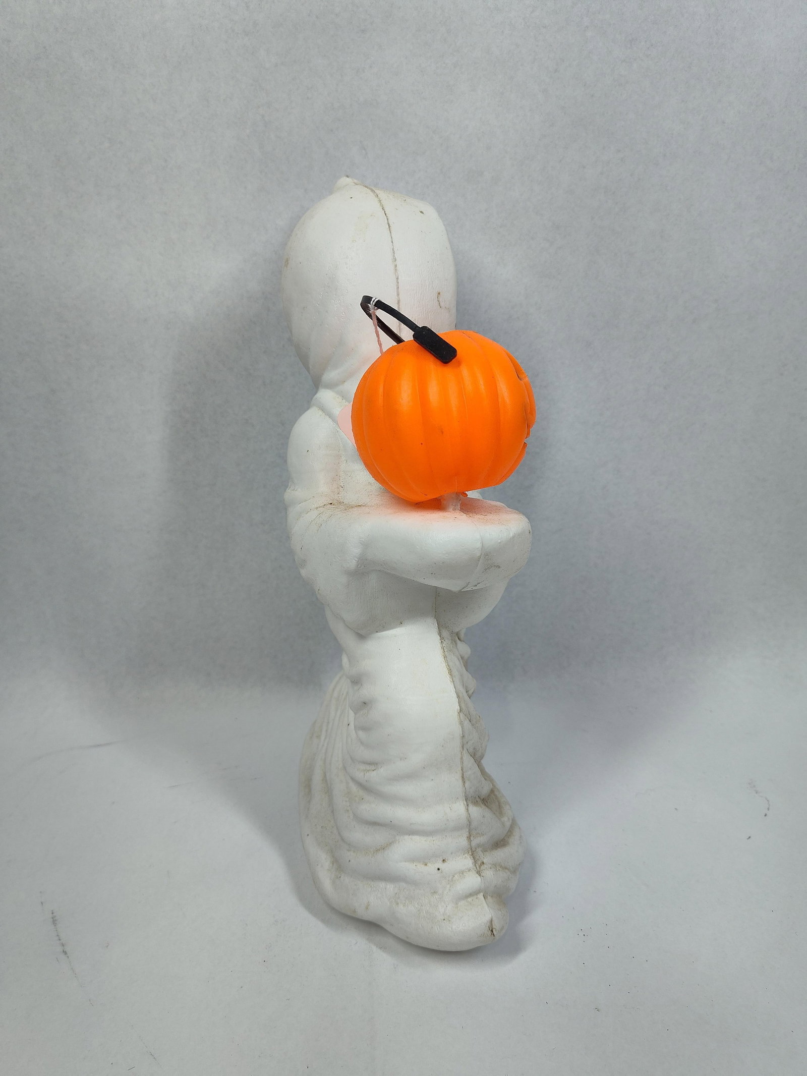 Blow-Mold Ghost w/ Jack-o-Lantern - 2