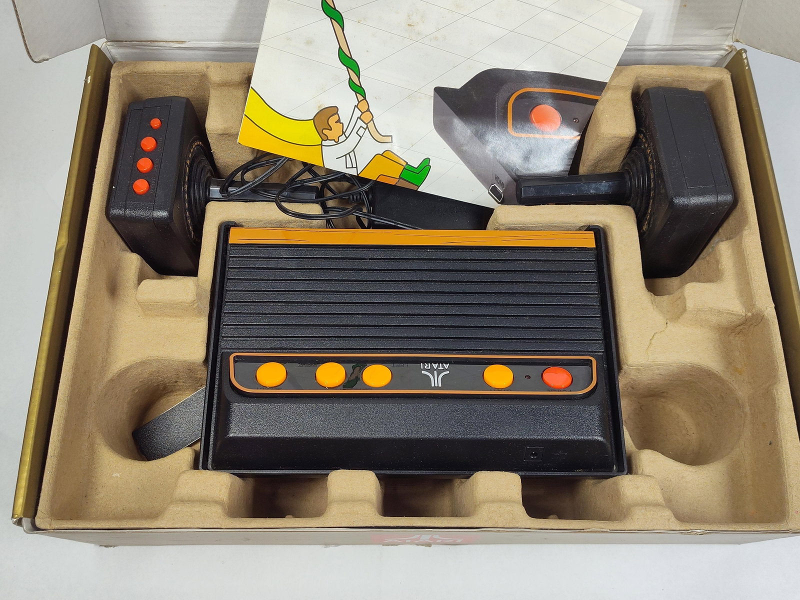 3 Atari Consoles: 2600 & Flashback 8 - 5