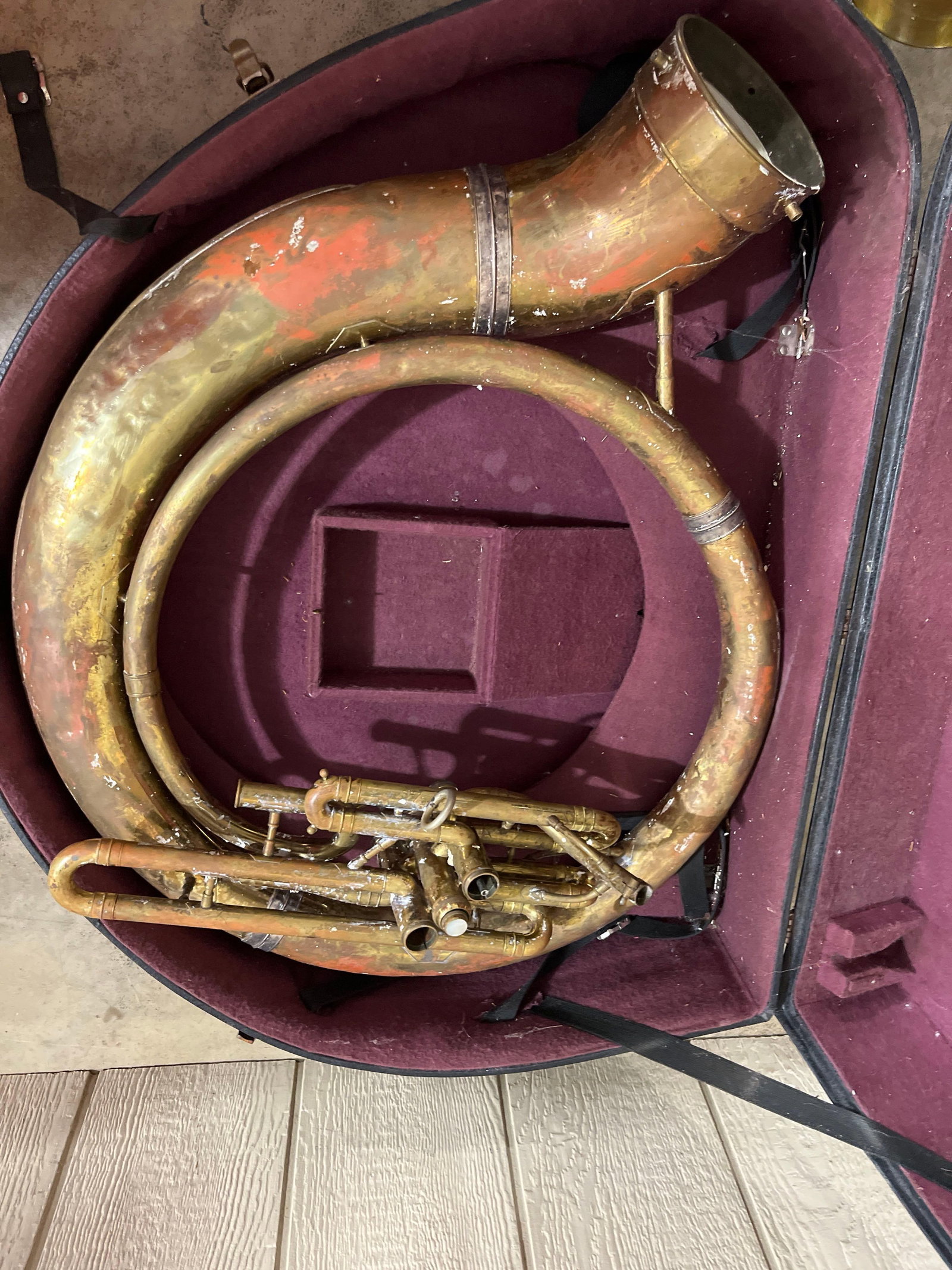 Brass 3-Piston Sousaphone w/ Case - 4