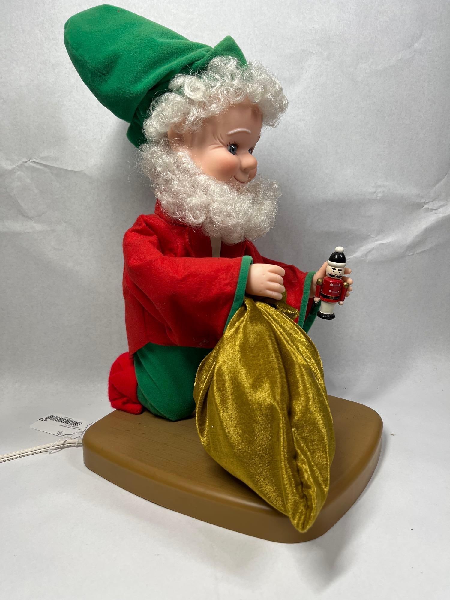 Elf Motionette w/ Nutcracker & Sack - 2