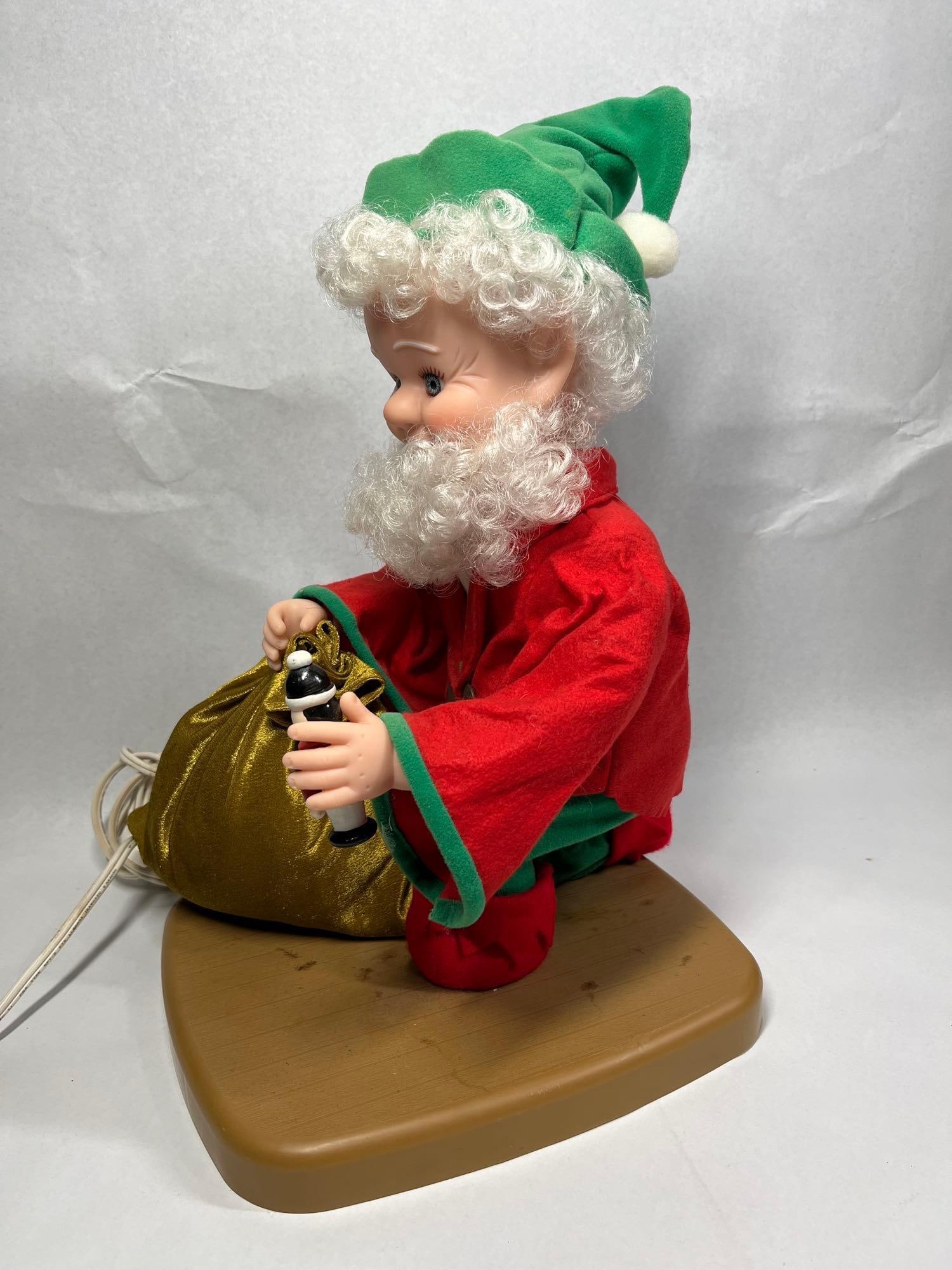 Elf Motionette w/ Nutcracker & Sack - 4