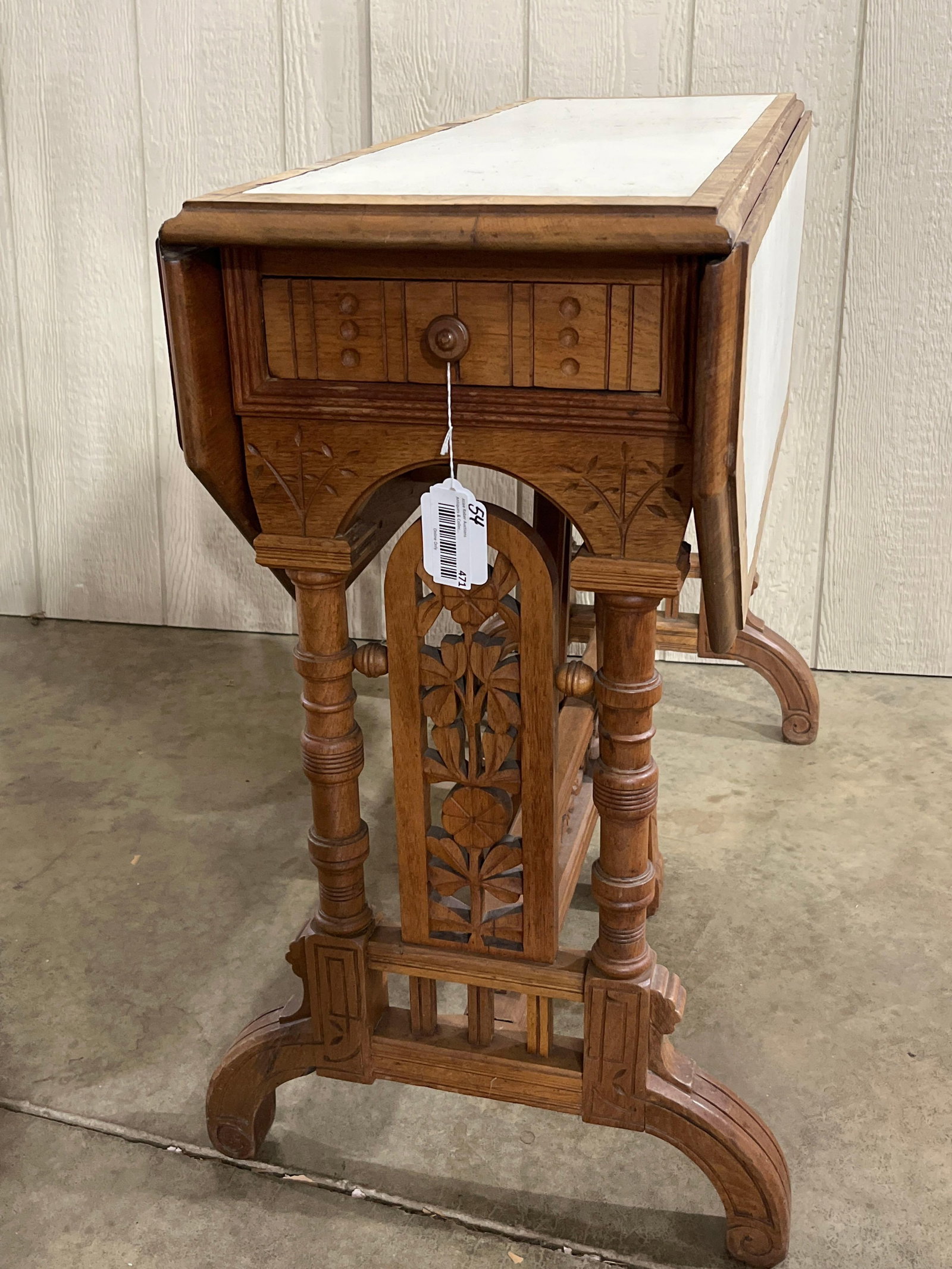 American Eastlake Oak Drop-Leaf Table (1 of 4)