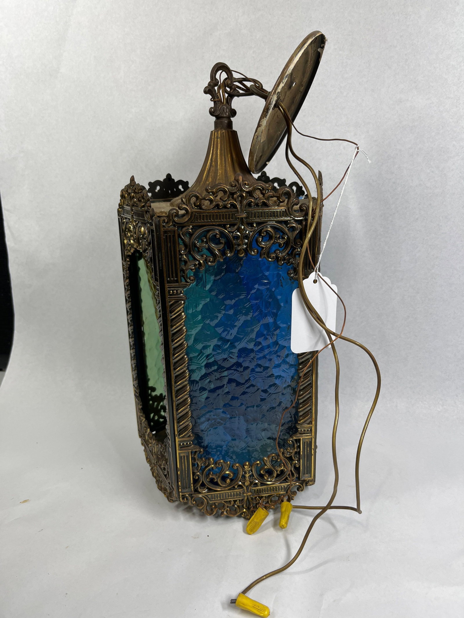 Progress Lighting Spanish Glass Lantern - 3