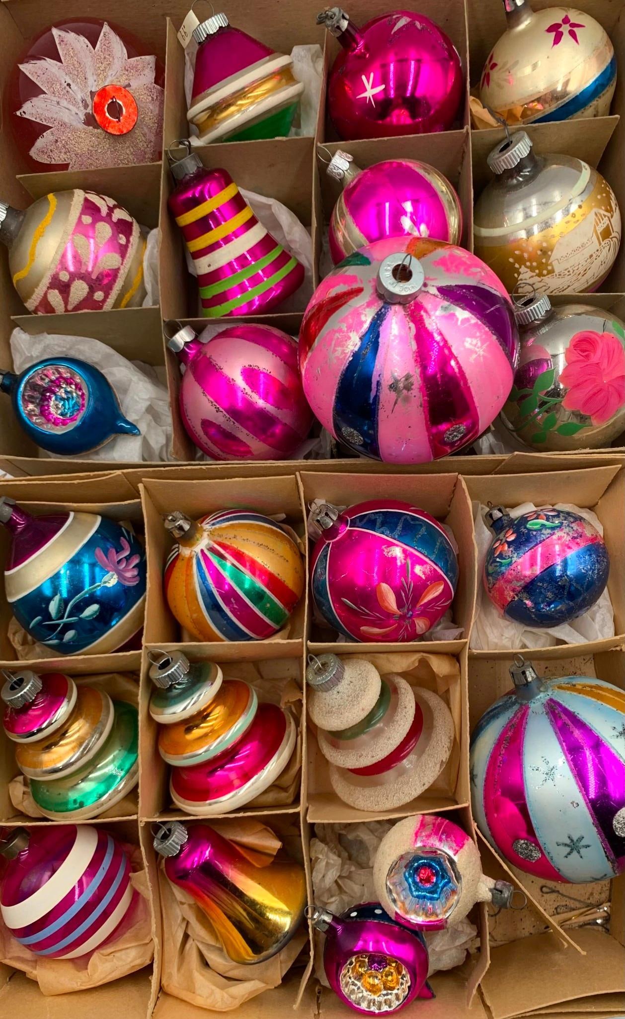 24 Vibrant Vintage Poland, Shiny Brite, USA, Mercury Glass Christmas Tree Ornaments (1 of 10)