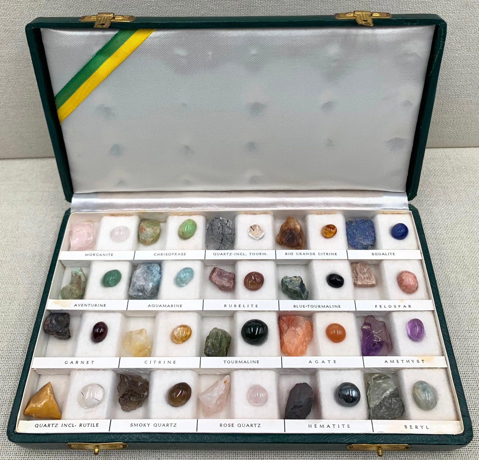 Vintage Cased AROCHA 40 pc Polished & Raw Lapidary Gemstone Collection (1 of 7)