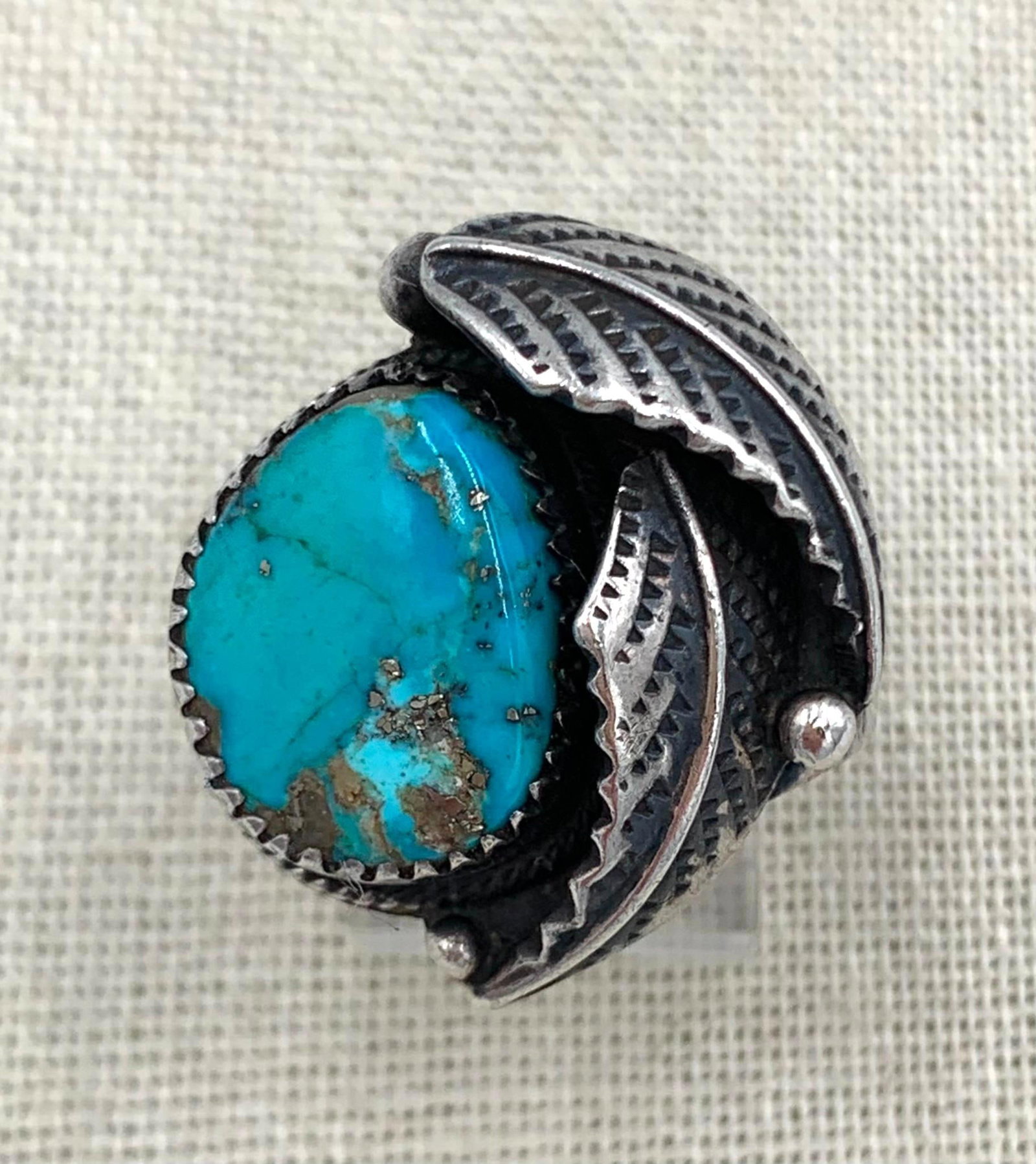 Outstanding LB Hallmarked Native American Indian Crafted Large Southwestern Silver Turquoise Ring (1 of 8)
