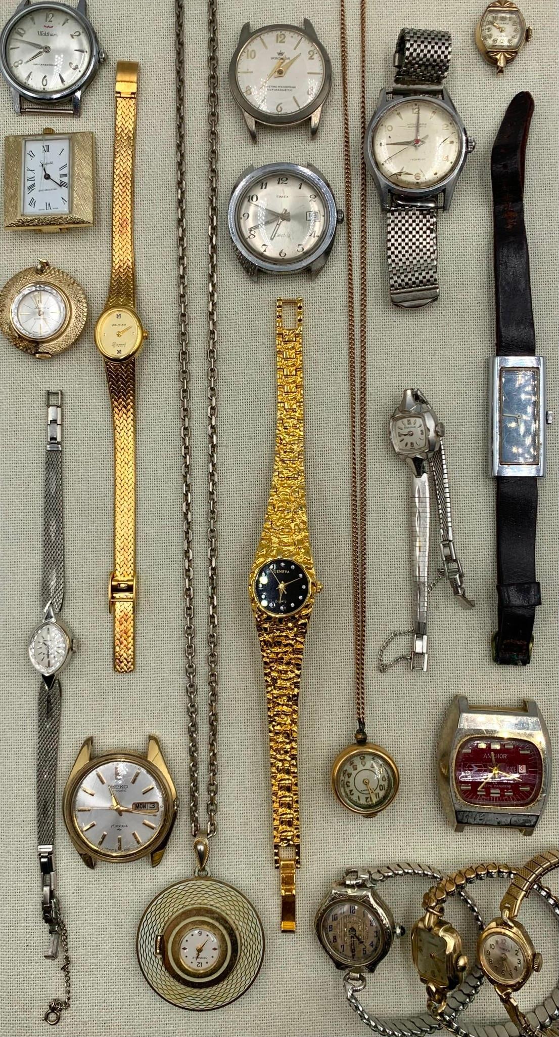19 pc Vintage Bulova, Windsor, Sheffield, Waltham, Lucerne, Wenvo, Longines, Watch Collection (1 of 14)