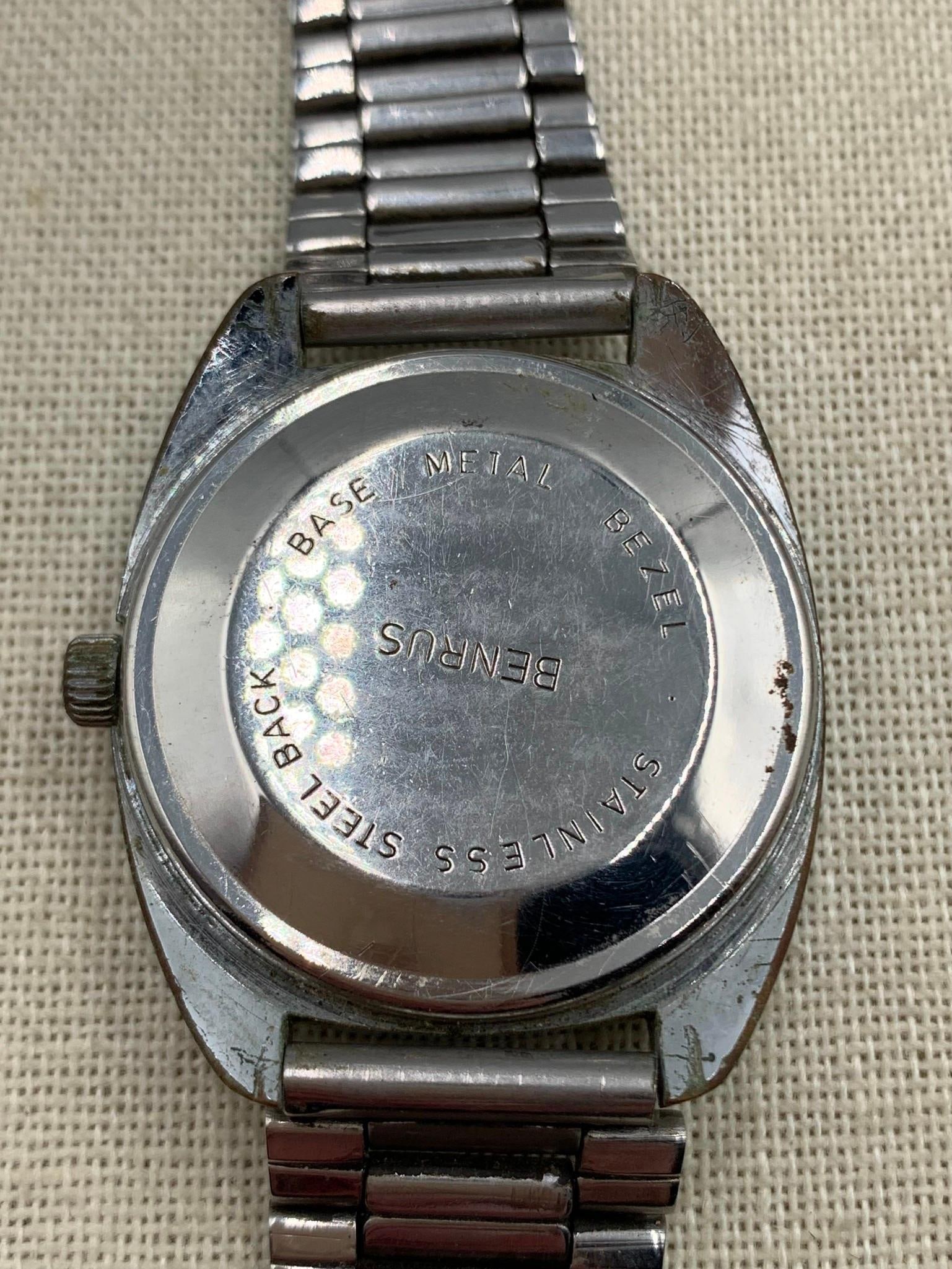 18 pc Vintage Gucci, Benrus, Sheffield, Legant, Wedgefield, Defender, Watch Collection - 14