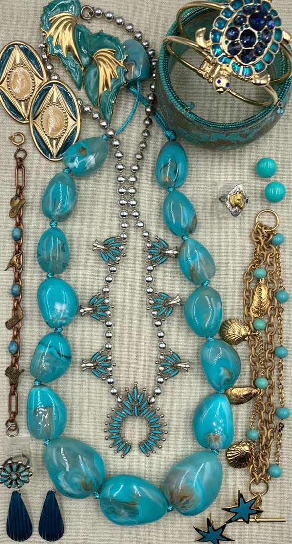 17 pcs Sterling Silver, 70s Faux Turquoise Squash Blossom, Turtle Bangle, Native Turquoise Jewelry: Bold variety of adornments, including a 70s era Native American Indian crafted turquoise and Sterling ring (size 5), Montana Silversmith Sterling horsehead ring (size 5), 1970s era faux turquoise squa