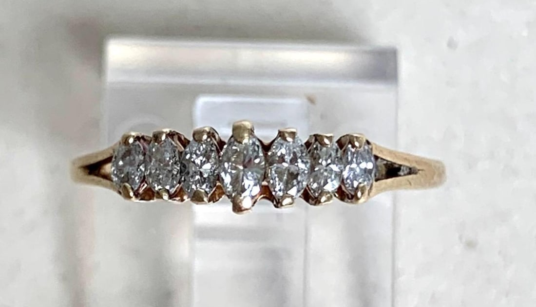 Refined 14k Yellow Gold Vintage 7 Marquise Shaped Diamond Gemstone Ring (1 of 12)