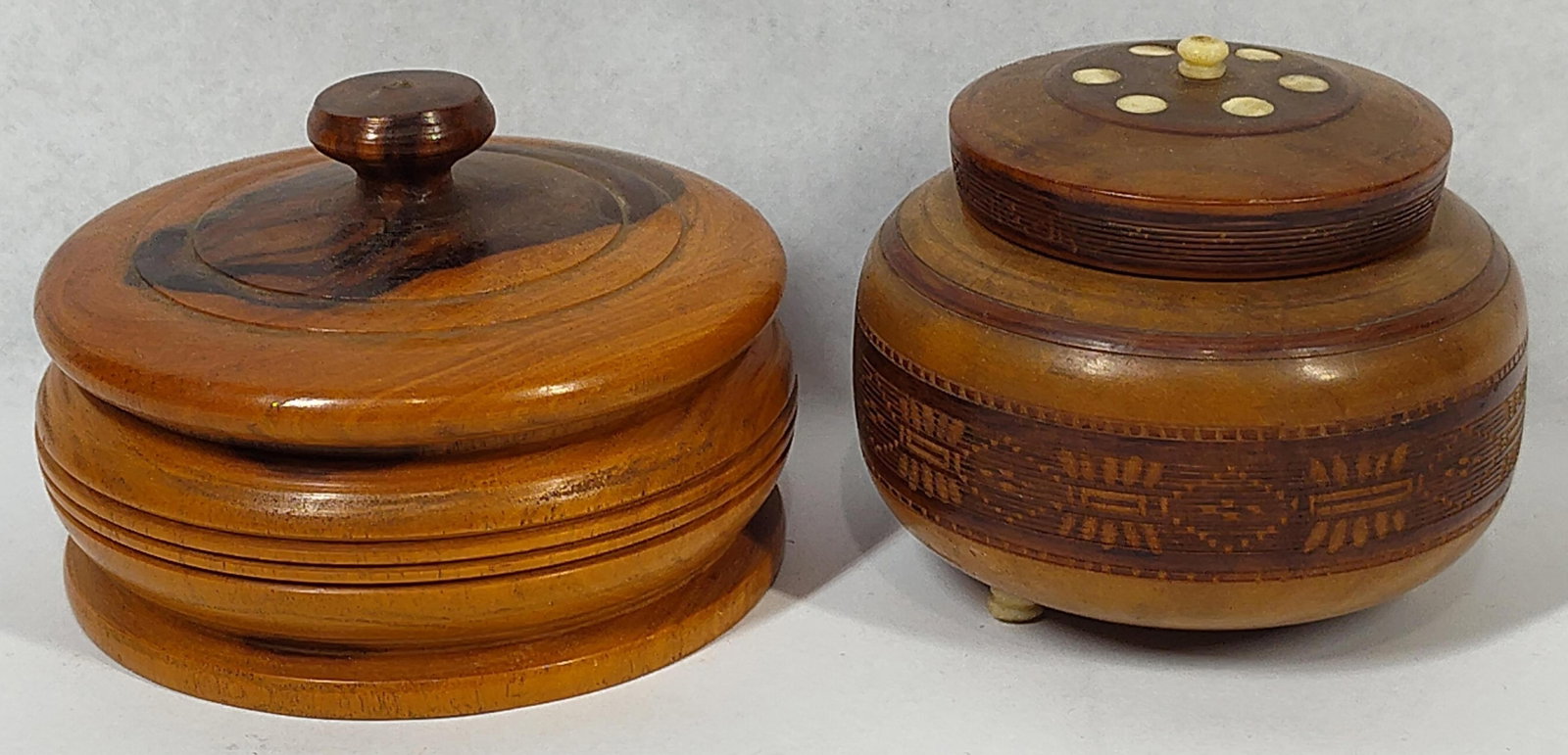 Pair Vtg Turned Wood Trinket Boxes (1 of 4)