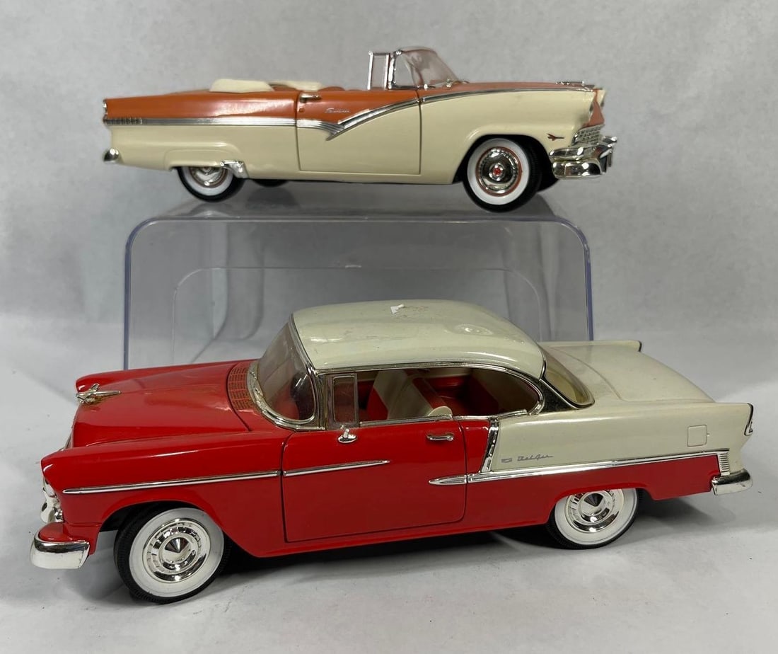Road Signature 1:18 Chevrolet/Ford Cars: Both 11 inches. A pair of 1:18 scale die-cast model cars attributed to Road Signature (Yat Ming), featuring a 1955 Chevrolet Bel Air Hardtop and a 1956 Ford Fairlane Sunliner Convertible. These