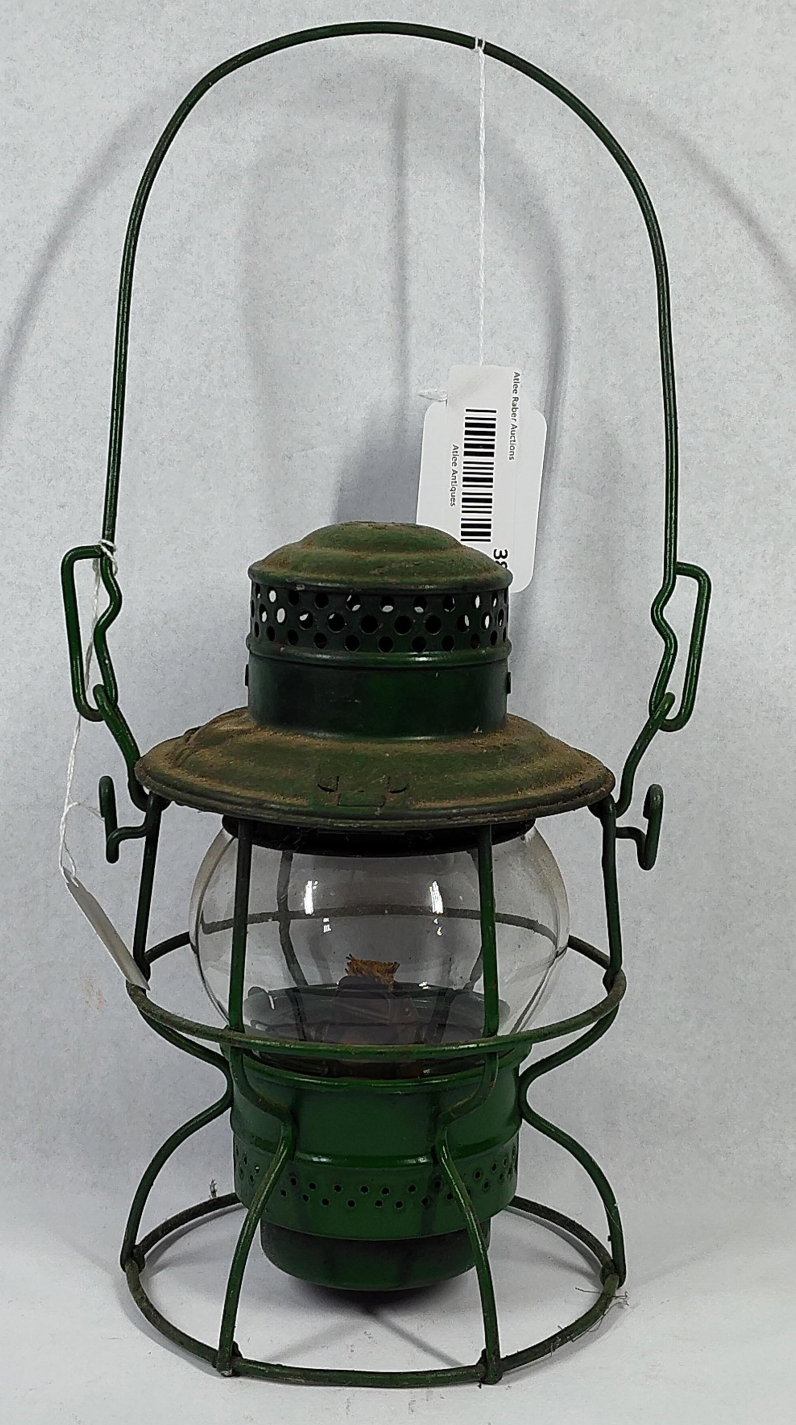 Dressel B&M Short Globe Hand Lantern (1 of 4)