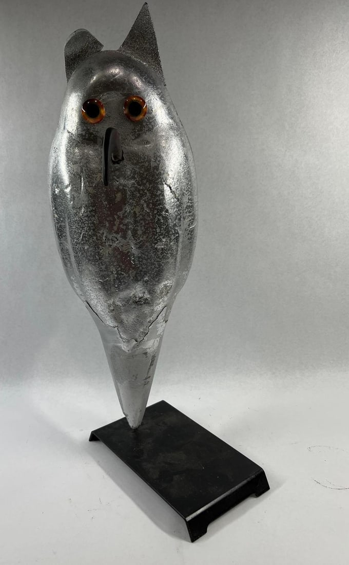 Clinton Decoy Cast Metal Owl on Stand (1 of 5)