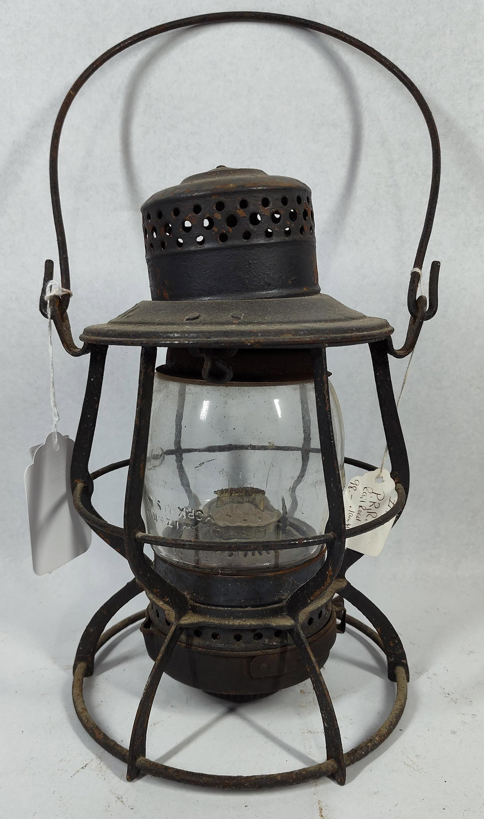 Dietz No. 2 Wizard Penn. RR Lantern (1 of 5)