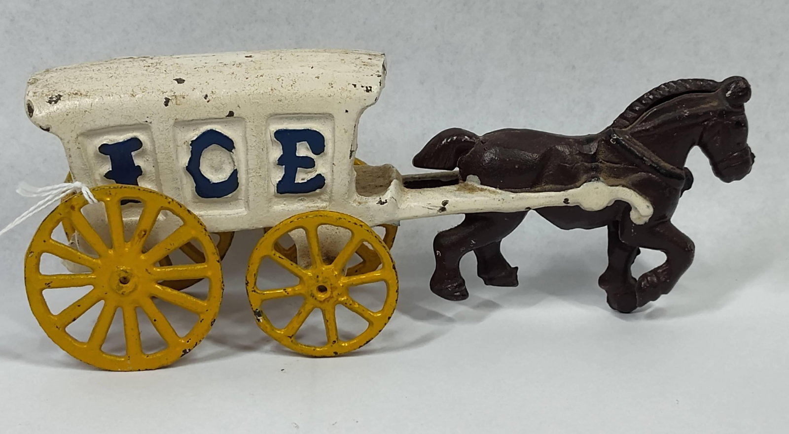 Vtg Cast Iron Horse-Drawn Ice Wagon Toy (1 of 4)