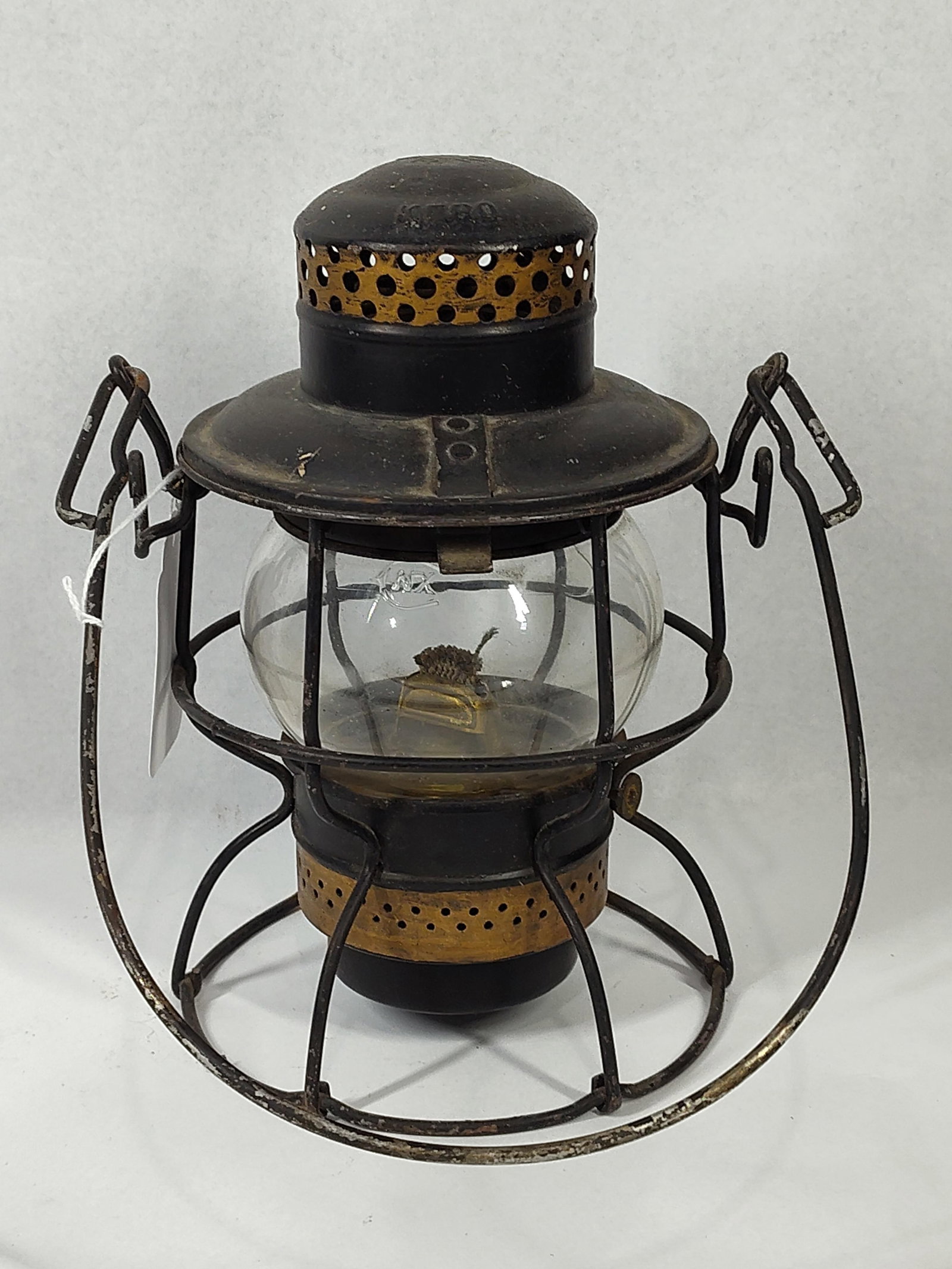 Adlake Kero Baltimore & Ohio Lantern (1 of 4)