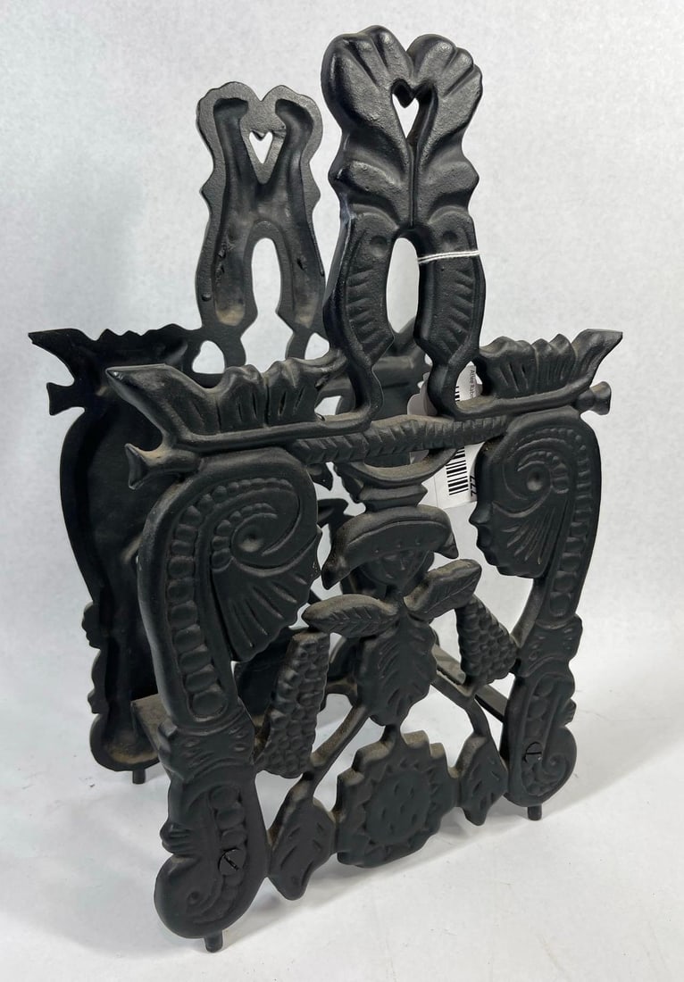 Italian Grape & Scroll Magazine Rack (1 of 4)