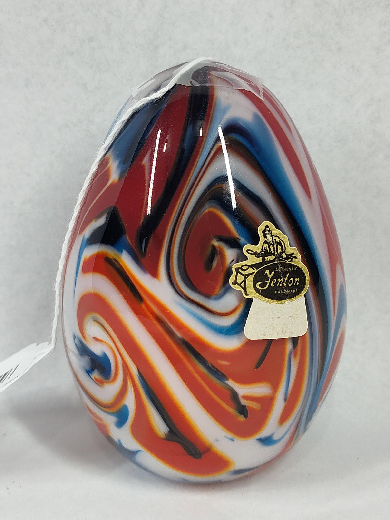Fenton Art Glass Bicentennial Swirl Egg (1 of 3)