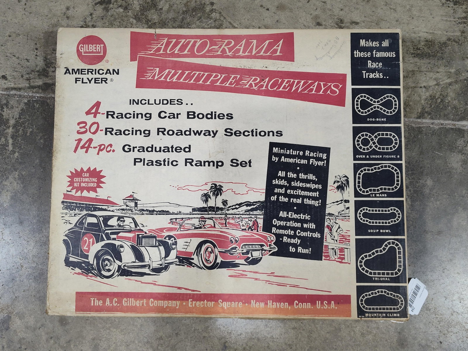 Gilbert Am Flyer Auto-Rama Slot Car Set (1 of 5)