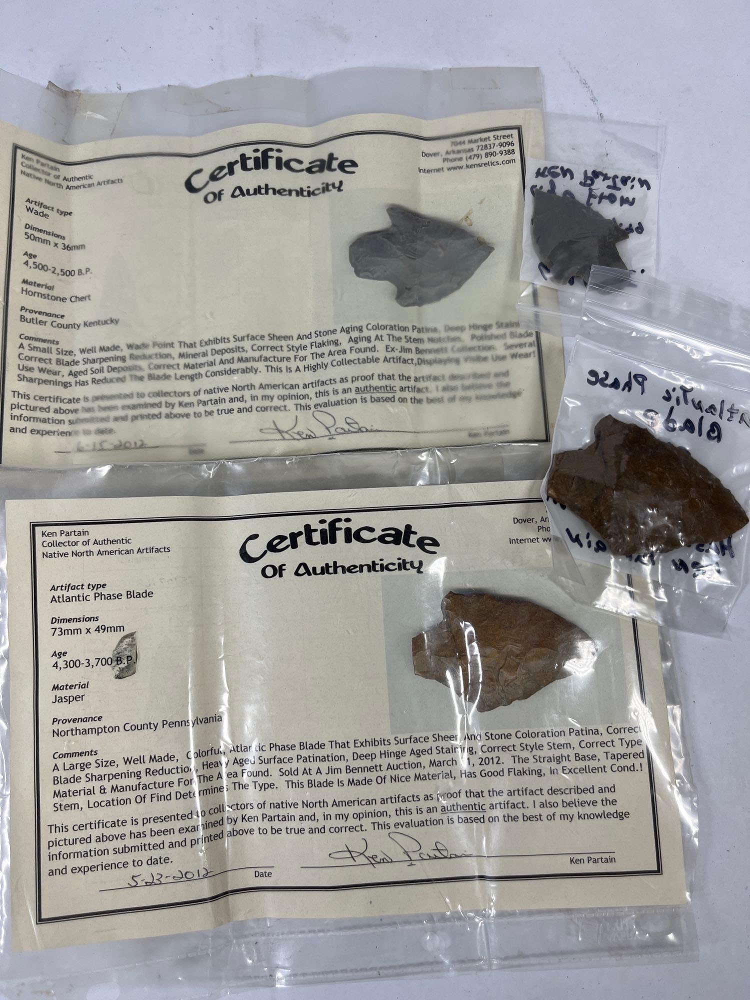 Native American Atlantic & Wade Points: This collection consists of four Native North American lithic artifacts. Two of the specimens are professionally authenticated and accompanied by Certificates of Authenticity from Ken Partain. The