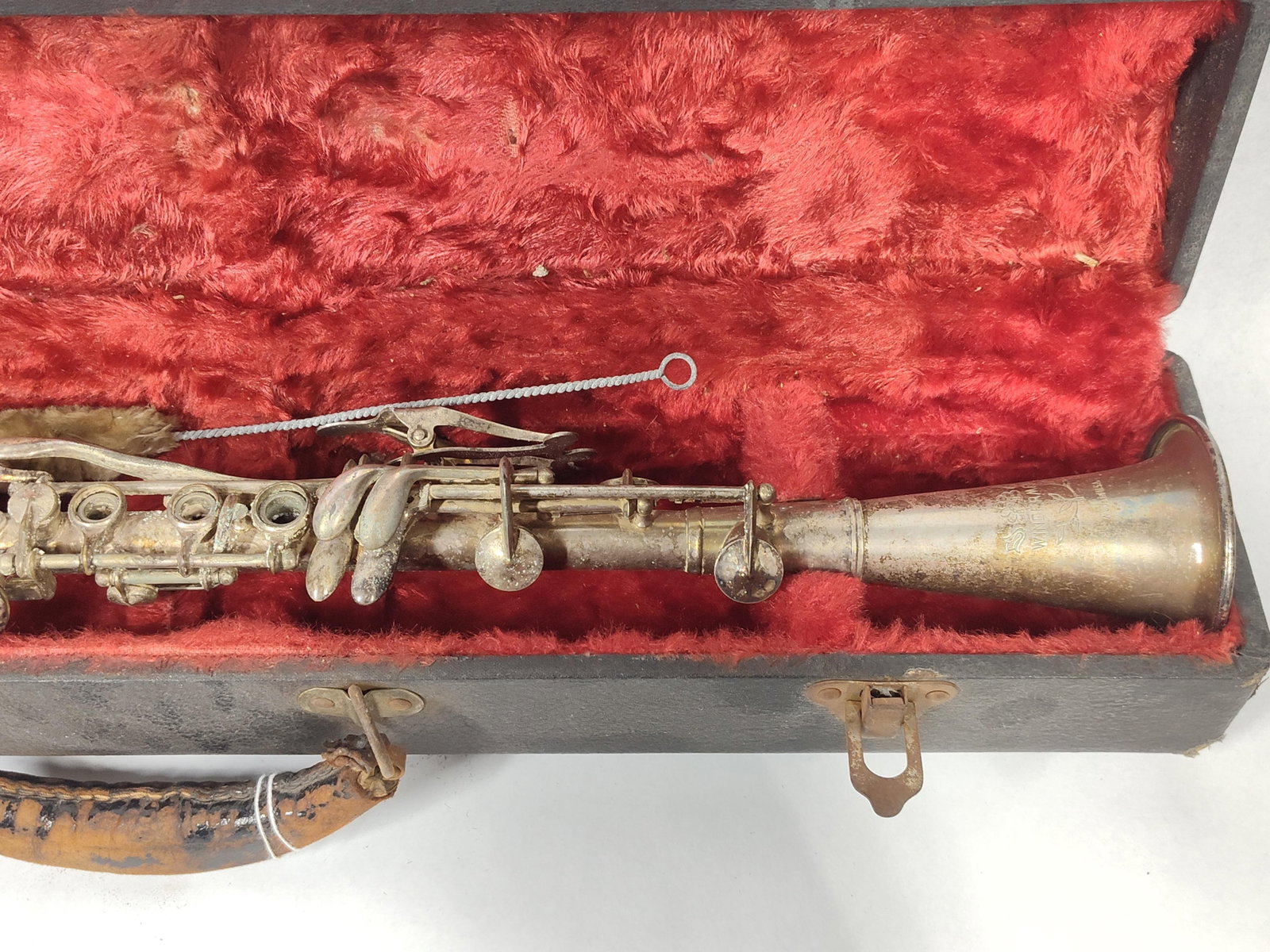 Windsor Silver Metal Clarinet w/Case - 3
